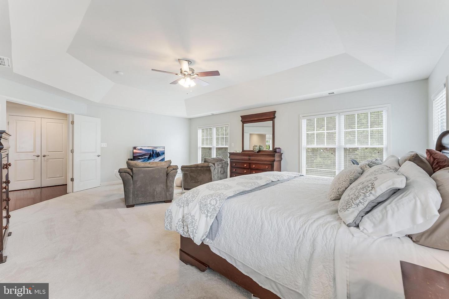 998 RAILROAD AVE, FALLS CHURCH, Virginia 22046, 6 Bedrooms Bedrooms, 18 Rooms Rooms,4 BathroomsBathrooms,Residential,For sale,998 RAILROAD AVE,VAFA2003316 MLS # VAFA2003316