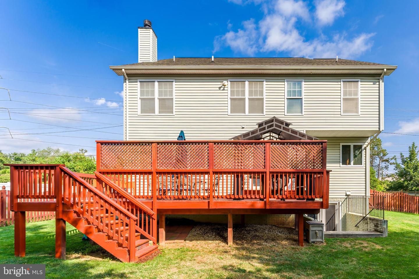 998 RAILROAD AVE, FALLS CHURCH, Virginia 22046, 6 Bedrooms Bedrooms, 18 Rooms Rooms,4 BathroomsBathrooms,Residential,For sale,998 RAILROAD AVE,VAFA2003316 MLS # VAFA2003316