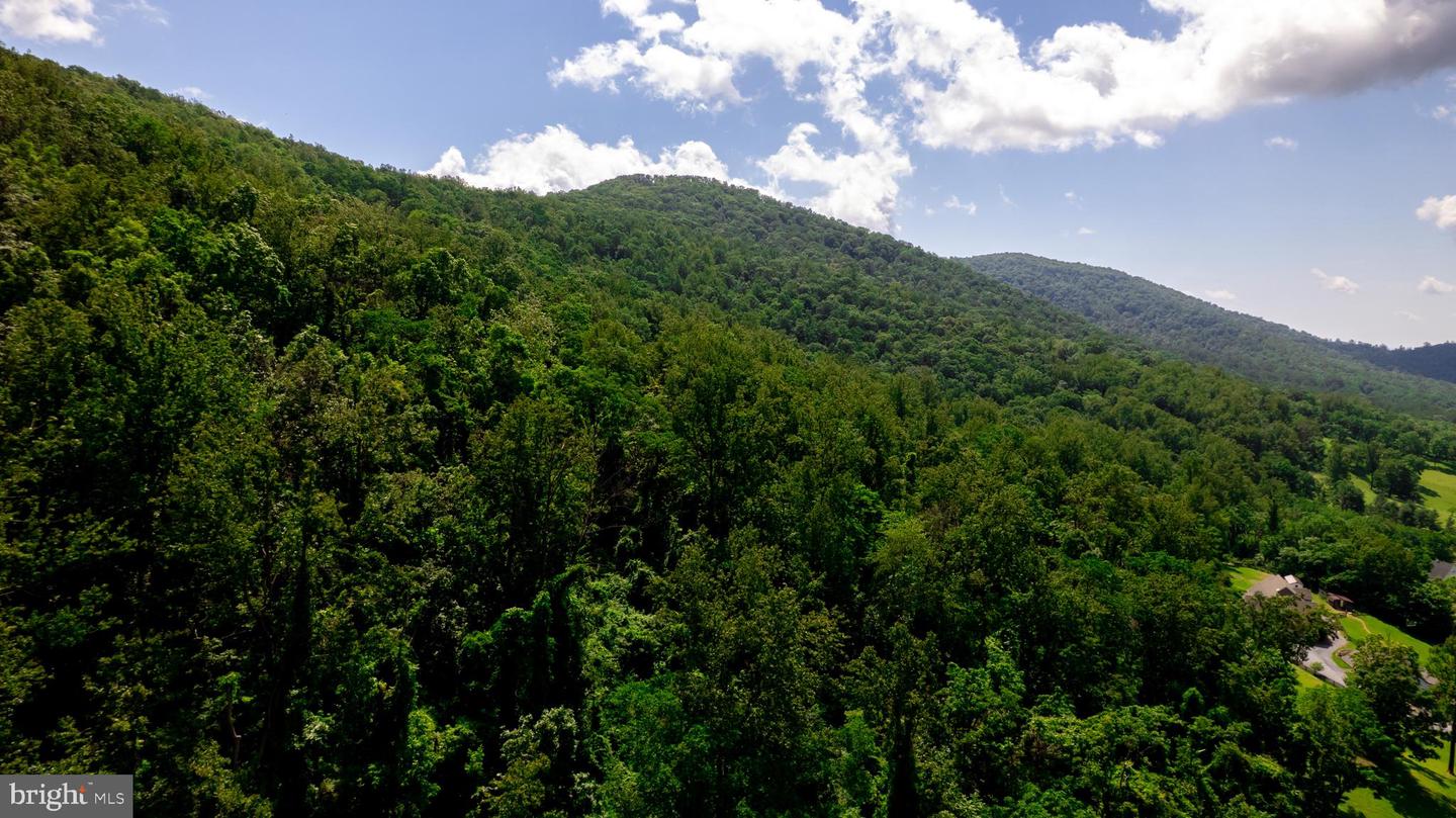 4179 FIERY RUN RD, LINDEN, Virginia 22642, 5 Bedrooms Bedrooms, ,2 BathroomsBathrooms,Residential,For sale,4179 FIERY RUN RD,VAFQ2018488 MLS # VAFQ2018488