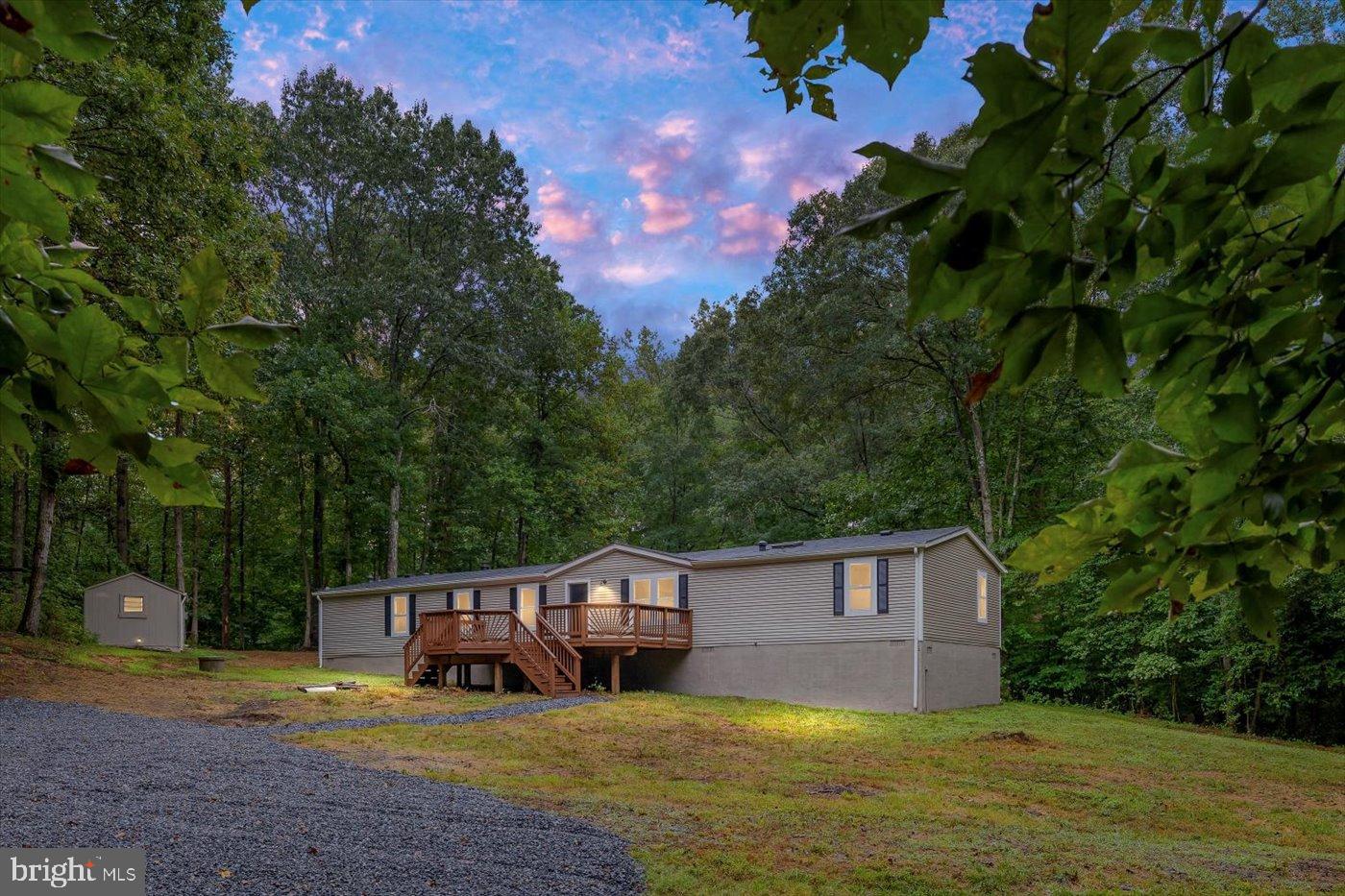33 NORMAN RD, STAFFORD, Virginia 22554, 3 Bedrooms Bedrooms, 10 Rooms Rooms,2 BathroomsBathrooms,Residential,For sale,33 NORMAN RD,VAST2042972 MLS # VAST2042972