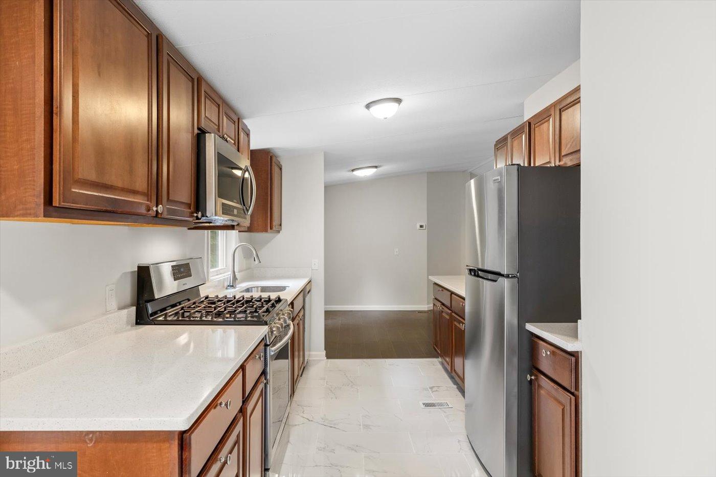 33 NORMAN RD, STAFFORD, Virginia 22554, 3 Bedrooms Bedrooms, 10 Rooms Rooms,2 BathroomsBathrooms,Residential,For sale,33 NORMAN RD,VAST2042972 MLS # VAST2042972