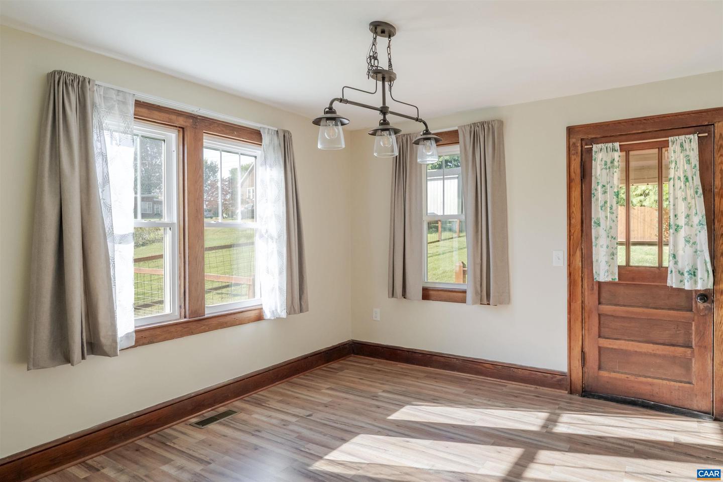 37 PEGGYS LN, FISHERSVILLE, Virginia 22939, 3 Bedrooms Bedrooms, ,1 BathroomBathrooms,Residential,For sale,37 PEGGYS LN,669431 MLS # 669431