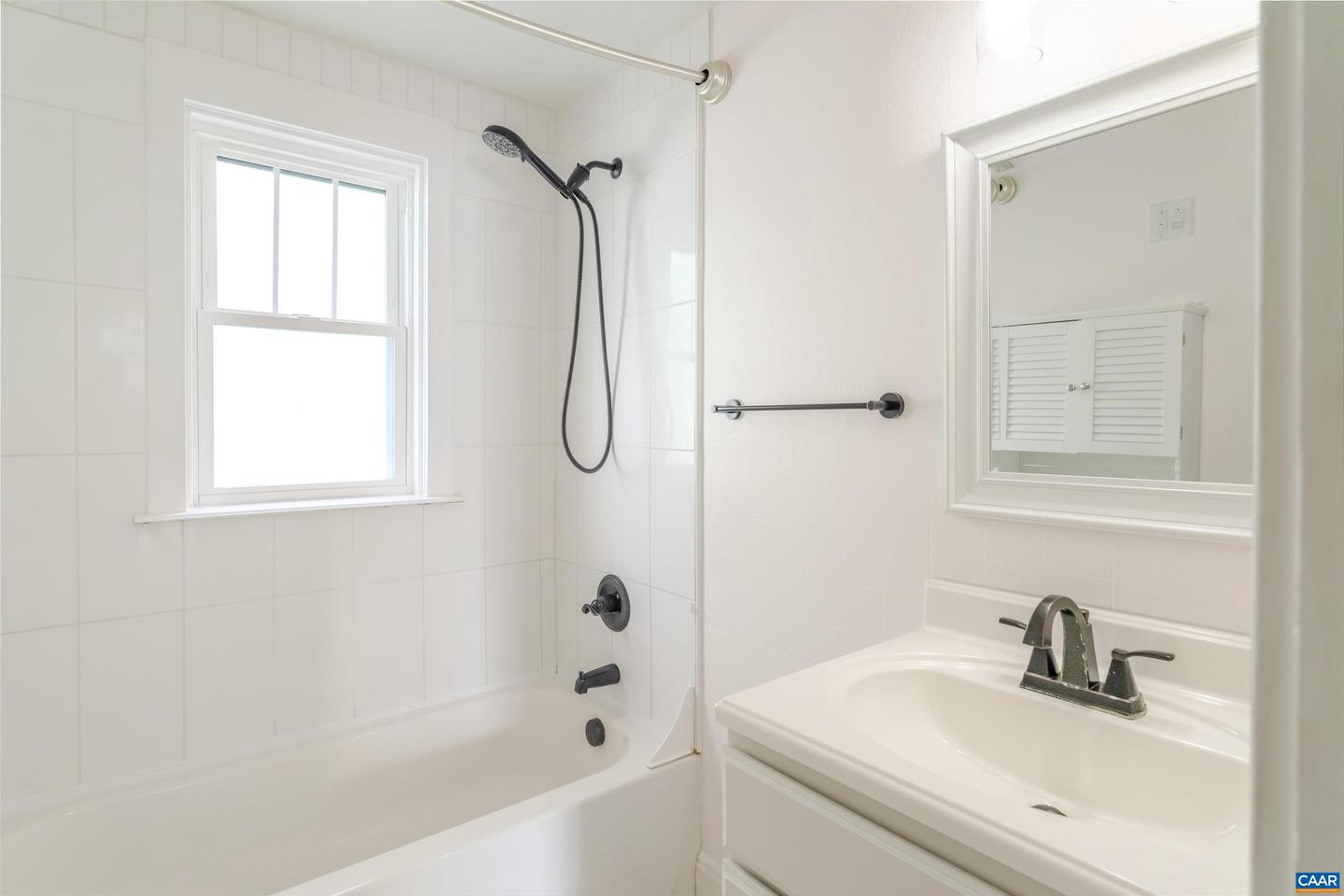 37 PEGGYS LN, FISHERSVILLE, Virginia 22939, 3 Bedrooms Bedrooms, ,1 BathroomBathrooms,Residential,For sale,37 PEGGYS LN,669431 MLS # 669431
