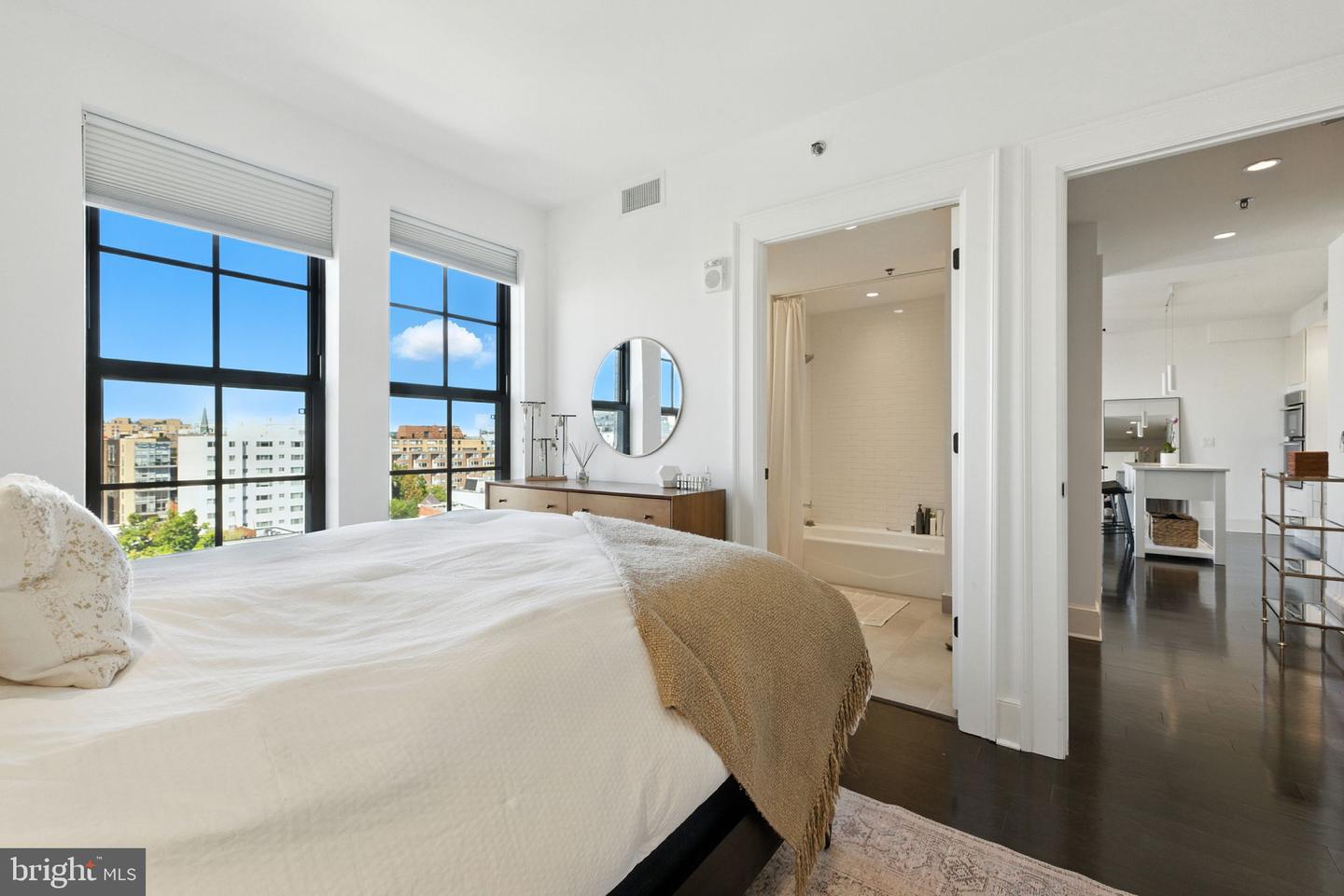 1011 M ST NW #901, WASHINGTON, District Of Columbia 20001, 1 Bedroom Bedrooms, ,1 BathroomBathrooms,Residential,For sale,1011 M ST NW #901,DCDC2224472 MLS # DCDC2224472 1011 M ST NW #901, WASHINGTON, District Of Columbia 20001, 1 Bedroom Bedrooms, ,1 BathroomBathrooms,Residential,For sale,1011 M ST NW #901,DCDC2224472 MLS # DCDC2224472