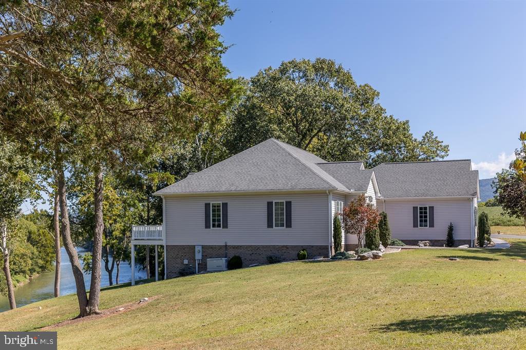 4348 PARK WAY, ELKTON, Virginia 22827, 3 Bedrooms Bedrooms, ,2 BathroomsBathrooms,Residential,For sale,4348 PARK WAY,VARO2002608 MLS # VARO2002608