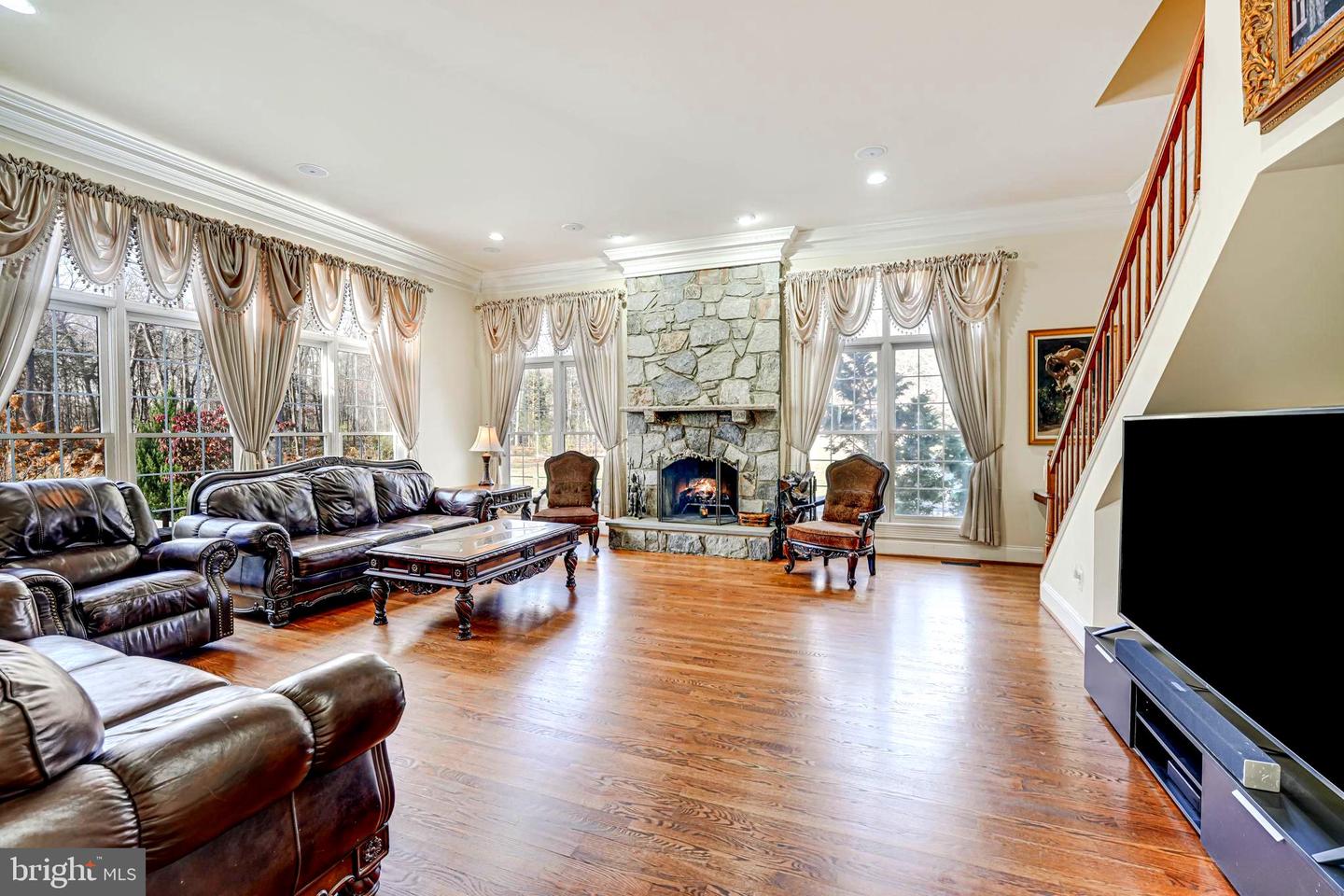 15280 RIDING CLUB DR, HAYMARKET, Virginia 20169, 6 Bedrooms Bedrooms, ,6 BathroomsBathrooms,Residential,For sale,15280 RIDING CLUB DR,VAPW2104862 MLS # VAPW2104862