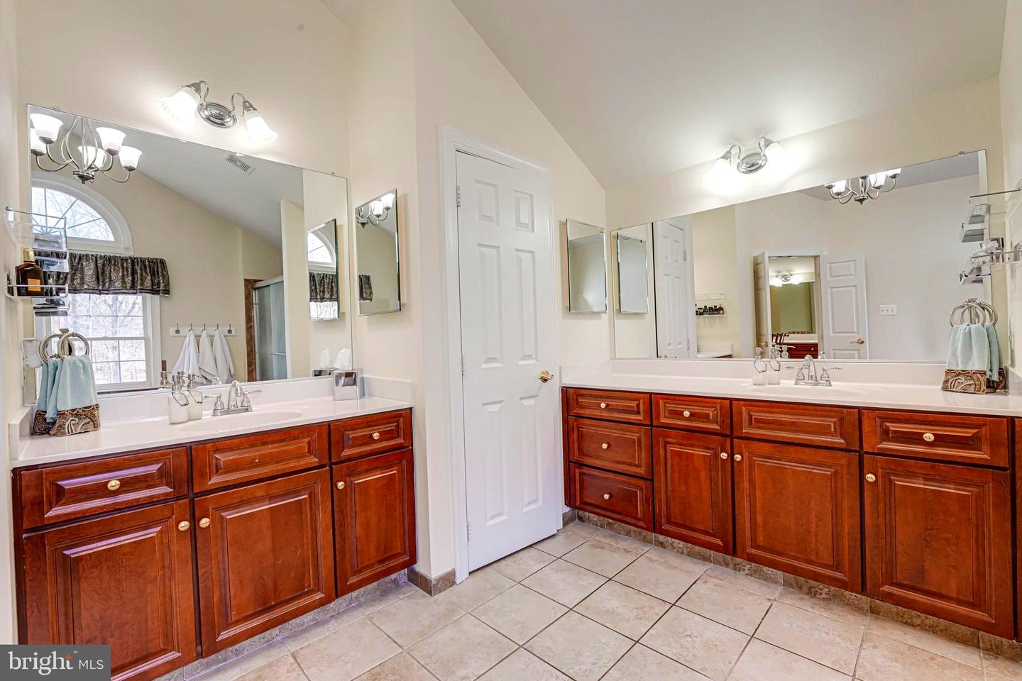 15280 RIDING CLUB DR, HAYMARKET, Virginia 20169, 6 Bedrooms Bedrooms, ,6 BathroomsBathrooms,Residential,For sale,15280 RIDING CLUB DR,VAPW2104862 MLS # VAPW2104862
