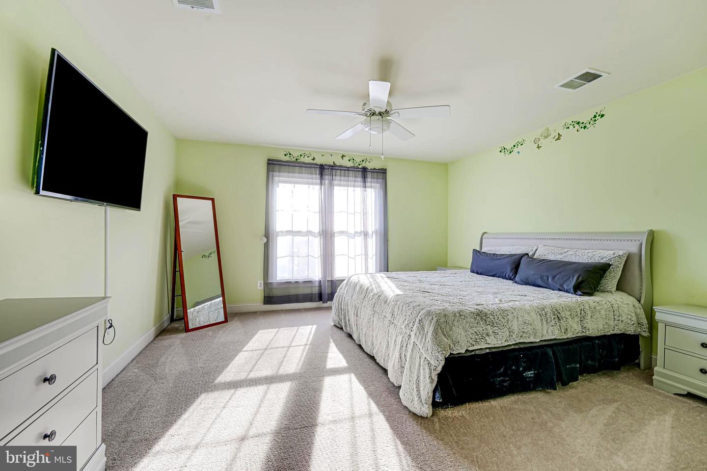 15280 RIDING CLUB DR, HAYMARKET, Virginia 20169, 6 Bedrooms Bedrooms, ,6 BathroomsBathrooms,Residential,For sale,15280 RIDING CLUB DR,VAPW2104862 MLS # VAPW2104862
