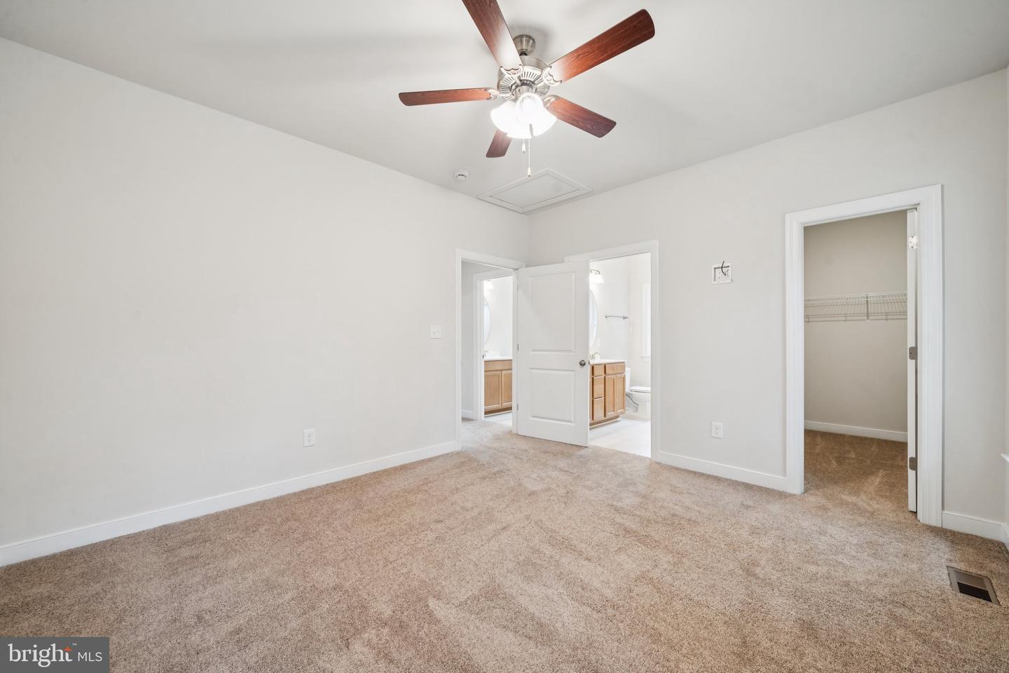55 FOREST GROVE RD, COLONIAL BEACH, Virginia 22443, 3 Bedrooms Bedrooms, 5 Rooms Rooms,2 BathroomsBathrooms,Residential,For sale,55 FOREST GROVE RD,VAWE2009826 MLS # VAWE2009826