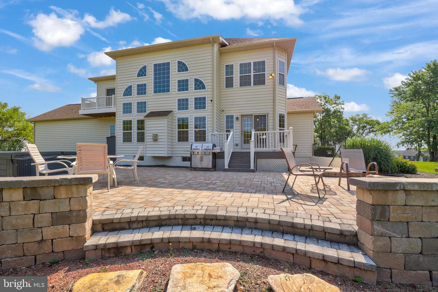 14619 FALCONAIRE PL, LEESBURG, Virginia 20176, 5 Bedrooms Bedrooms, ,4 BathroomsBathrooms,Residential,For sale,14619 FALCONAIRE PL,VALO2107762 MLS # VALO2107762