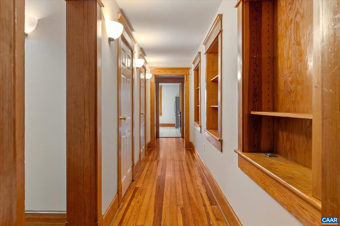 1915 E MARKET ST #3, CHARLOTTESVILLE, Virginia 22902, 3 Bedrooms Bedrooms, ,2 BathroomsBathrooms,Residential,For sale,1915 E MARKET ST #3,669426 MLS # 669426