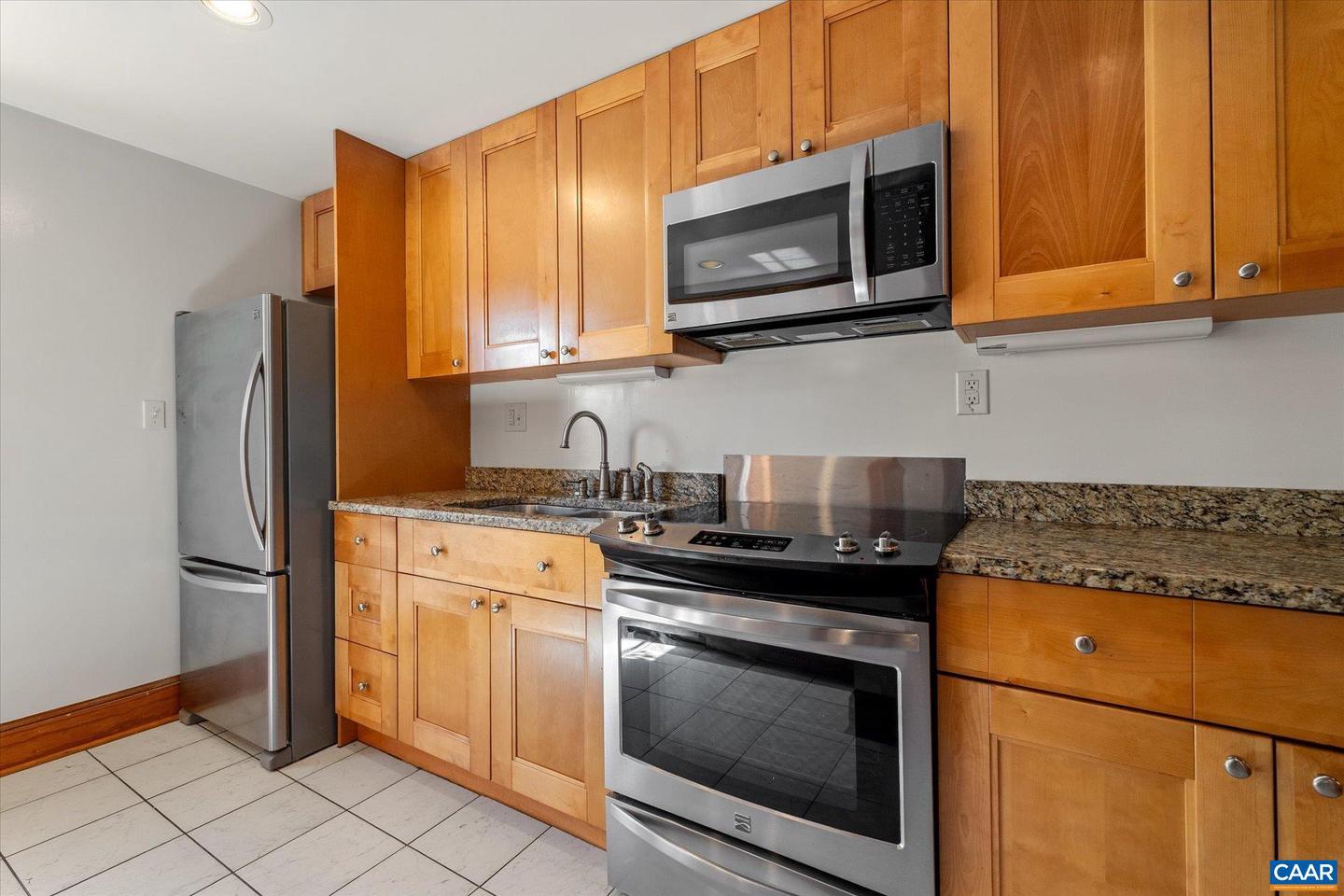 1915 E MARKET ST #3, CHARLOTTESVILLE, Virginia 22902, 3 Bedrooms Bedrooms, ,2 BathroomsBathrooms,Residential,For sale,1915 E MARKET ST #3,669426 MLS # 669426