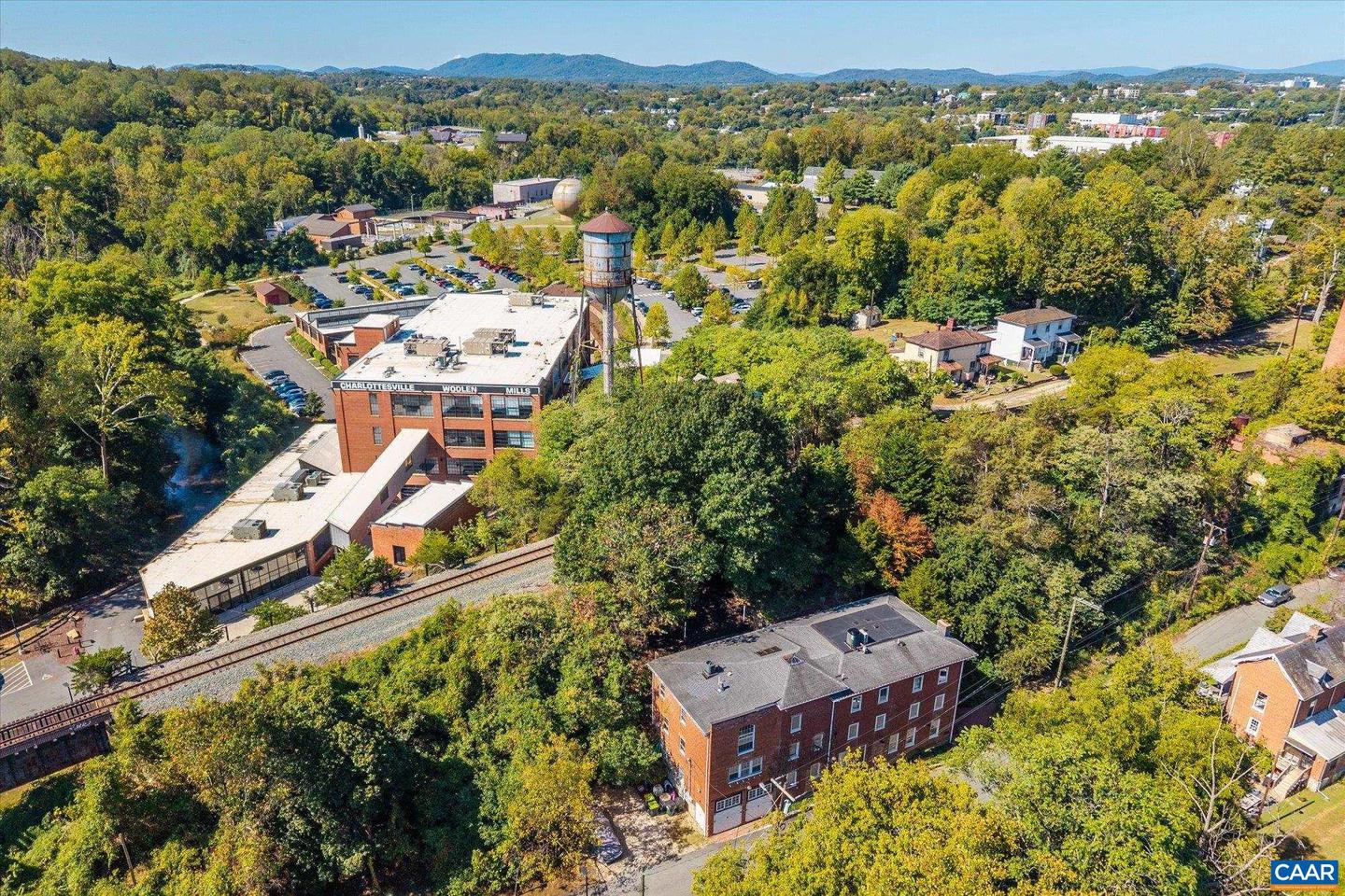 1915 E MARKET ST #3, CHARLOTTESVILLE, Virginia 22902, 3 Bedrooms Bedrooms, ,2 BathroomsBathrooms,Residential,For sale,1915 E MARKET ST #3,669426 MLS # 669426