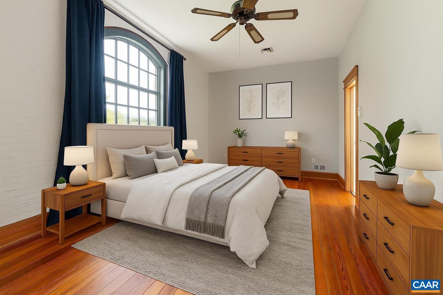 1915 E MARKET ST #3, CHARLOTTESVILLE, Virginia 22902, 3 Bedrooms Bedrooms, ,2 BathroomsBathrooms,Residential,For sale,1915 E MARKET ST #3,669426 MLS # 669426