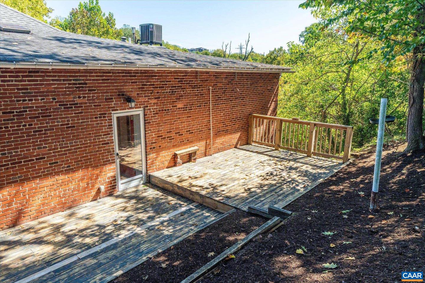 1915 E MARKET ST #3, CHARLOTTESVILLE, Virginia 22902, 3 Bedrooms Bedrooms, ,2 BathroomsBathrooms,Residential,For sale,1915 E MARKET ST #3,669426 MLS # 669426