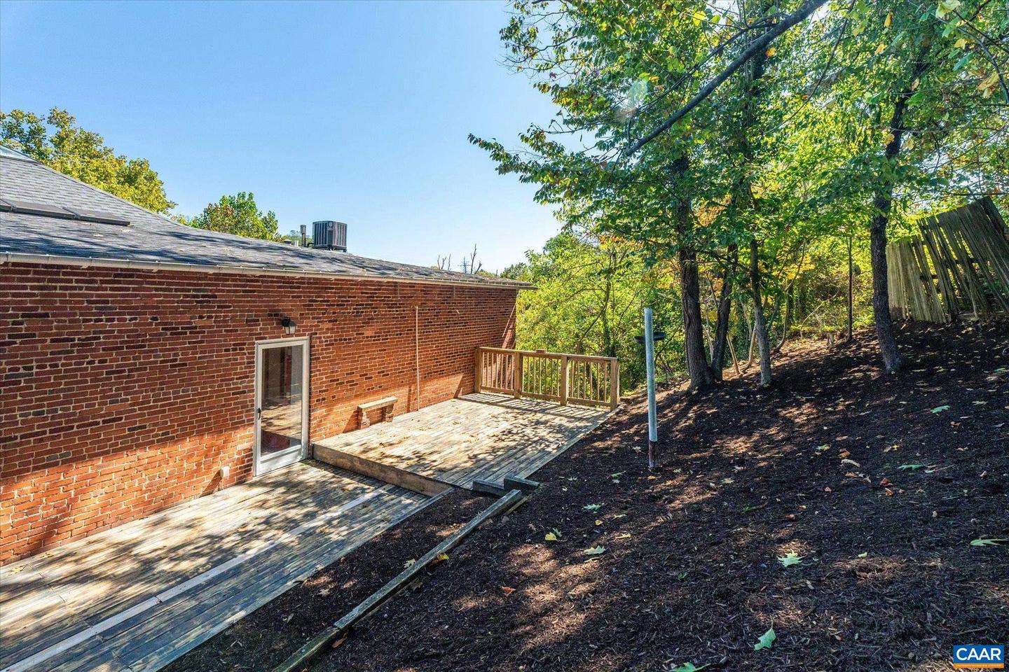 1915 E MARKET ST #3, CHARLOTTESVILLE, Virginia 22902, 3 Bedrooms Bedrooms, ,2 BathroomsBathrooms,Residential,For sale,1915 E MARKET ST #3,669426 MLS # 669426