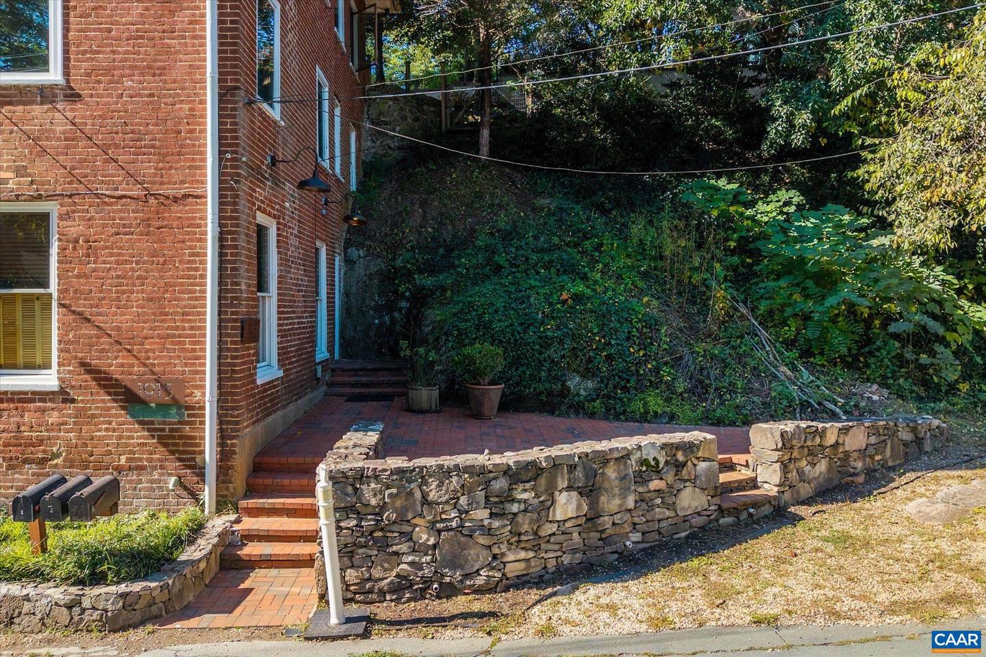 1915 E MARKET ST #3, CHARLOTTESVILLE, Virginia 22902, 3 Bedrooms Bedrooms, ,2 BathroomsBathrooms,Residential,For sale,1915 E MARKET ST #3,669426 MLS # 669426