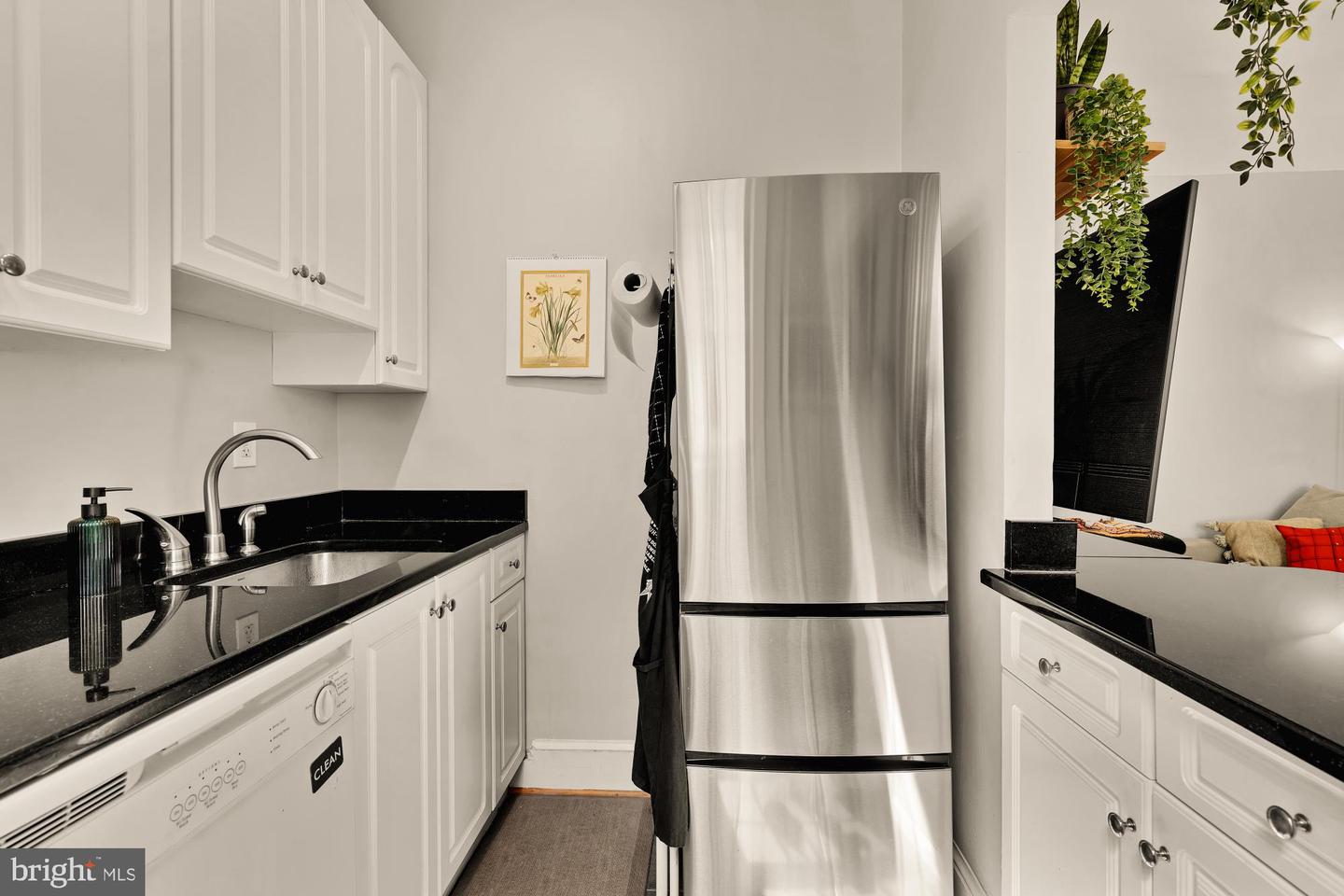 3022 WISCONSIN AVE NW #208, WASHINGTON, District Of Columbia 20016, 1 Bedroom Bedrooms, 5 Rooms Rooms,1 BathroomBathrooms,Residential,For sale,3022 WISCONSIN AVE NW #208,DCDC2224466 MLS # DCDC2224466