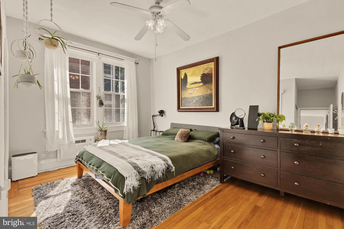 3022 WISCONSIN AVE NW #208, WASHINGTON, District Of Columbia 20016, 1 Bedroom Bedrooms, 5 Rooms Rooms,1 BathroomBathrooms,Residential,For sale,3022 WISCONSIN AVE NW #208,DCDC2224466 MLS # DCDC2224466