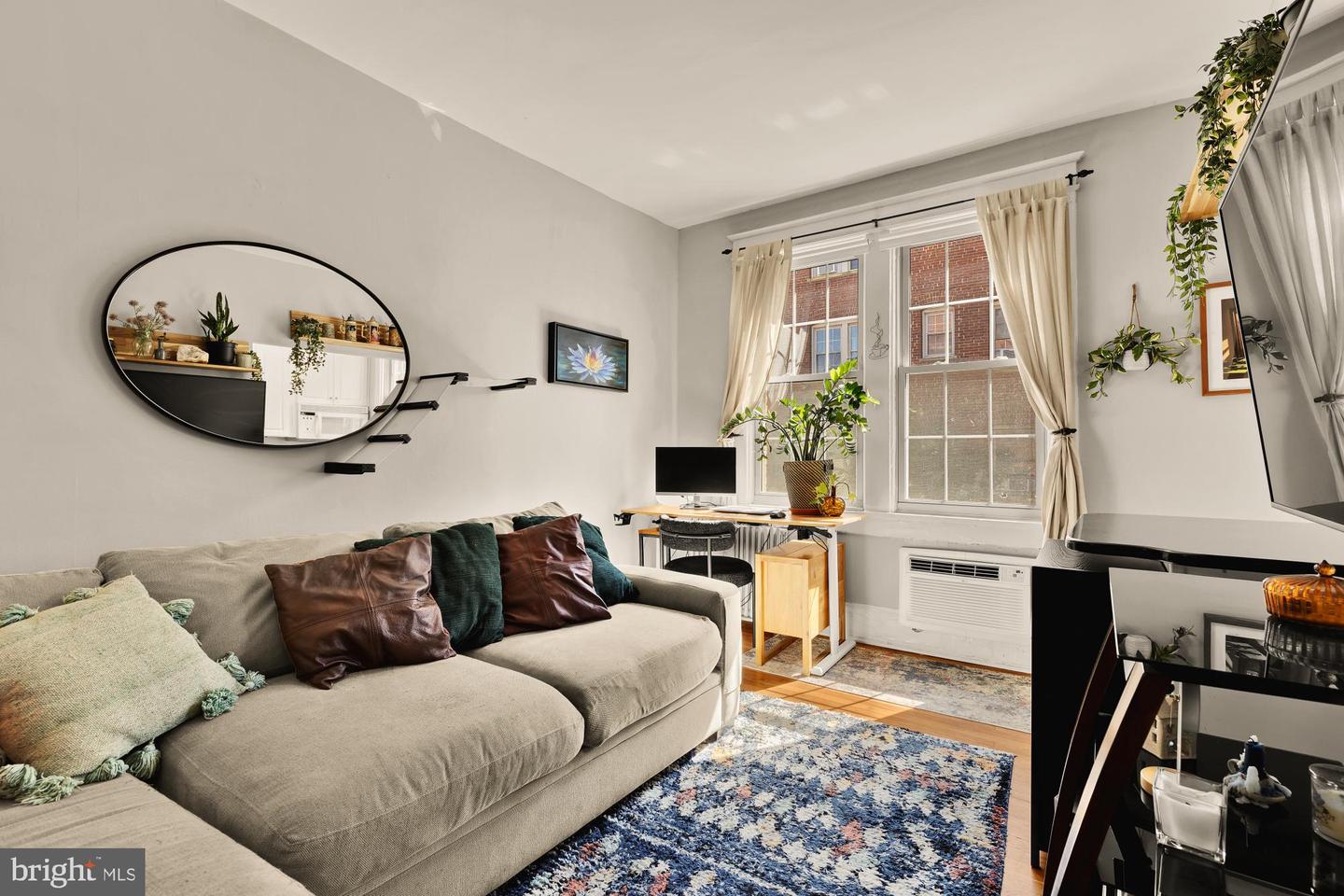 3022 WISCONSIN AVE NW #208, WASHINGTON, District Of Columbia 20016, 1 Bedroom Bedrooms, 5 Rooms Rooms,1 BathroomBathrooms,Residential,For sale,3022 WISCONSIN AVE NW #208,DCDC2224466 MLS # DCDC2224466