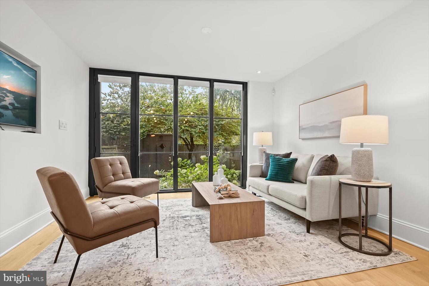 939 O ST NW, WASHINGTON, District Of Columbia 20001, 3 Bedrooms Bedrooms, ,2 BathroomsBathrooms,Residential,For sale,939 O ST NW,DCDC2224470 MLS # DCDC2224470