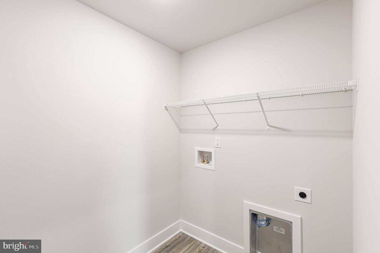 19 RIDGE ROAD, STAFFORD, Virginia 22556, 3 Bedrooms Bedrooms, ,2 BathroomsBathrooms,Residential,For sale,19 RIDGE ROAD,VAST2042976 MLS # VAST2042976
