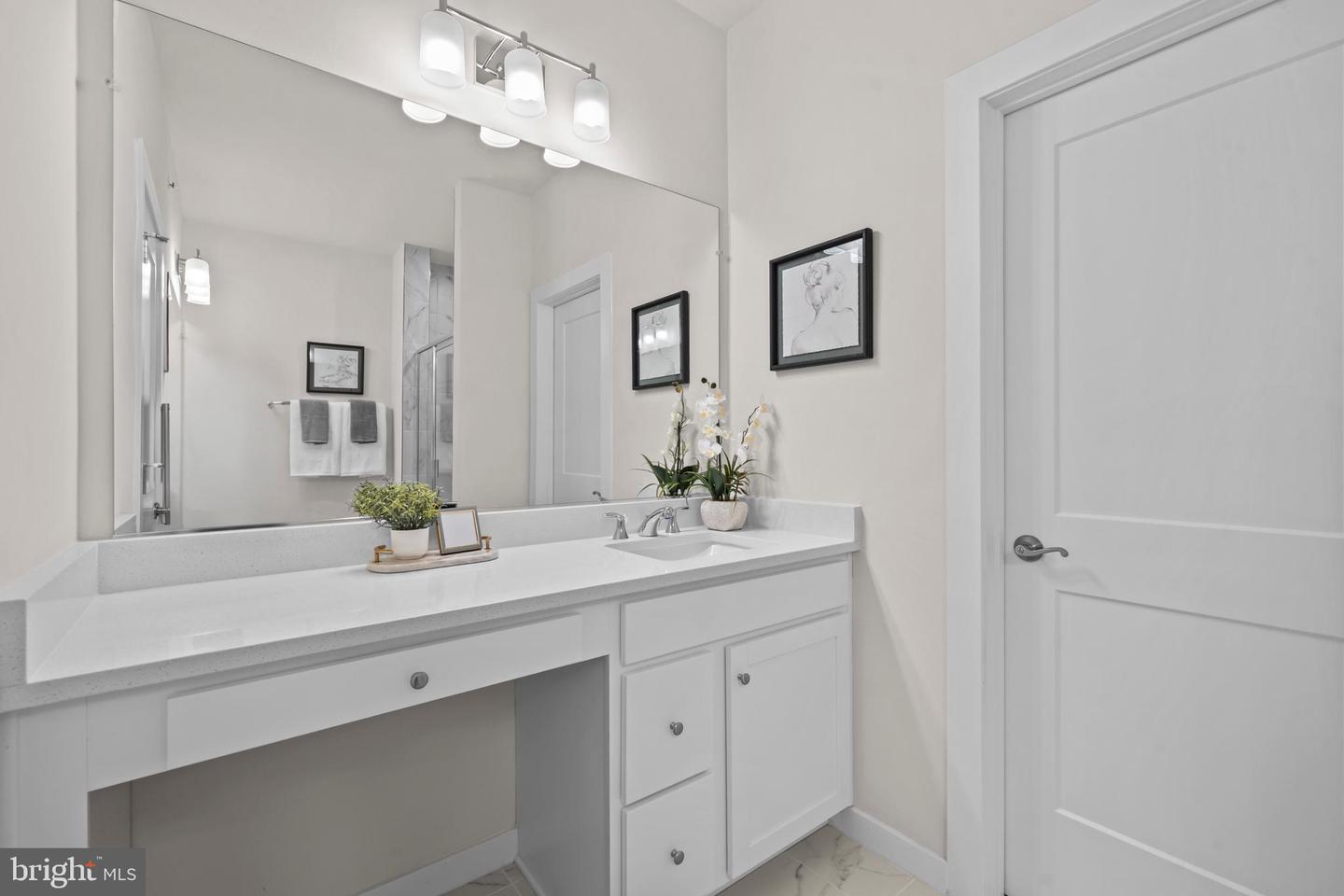 14114 GYPSUM LOOP #64, CHANTILLY, Virginia 20151, 3 Bedrooms Bedrooms, ,2 BathroomsBathrooms,Residential,For sale,14114 GYPSUM LOOP #64,VAFX2269606 MLS # VAFX2269606
