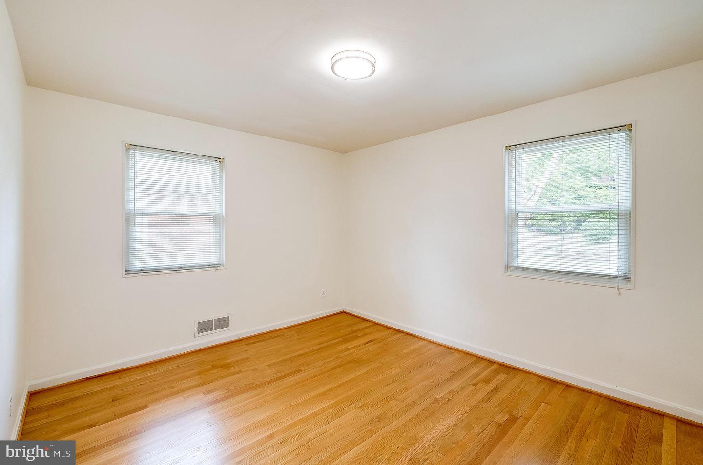6159 1ST PL NE, WASHINGTON, District Of Columbia 20011, 4 Bedrooms Bedrooms, ,2 BathroomsBathrooms,Residential,For sale,6159 1ST PL NE,DCDC2224548 MLS # DCDC2224548