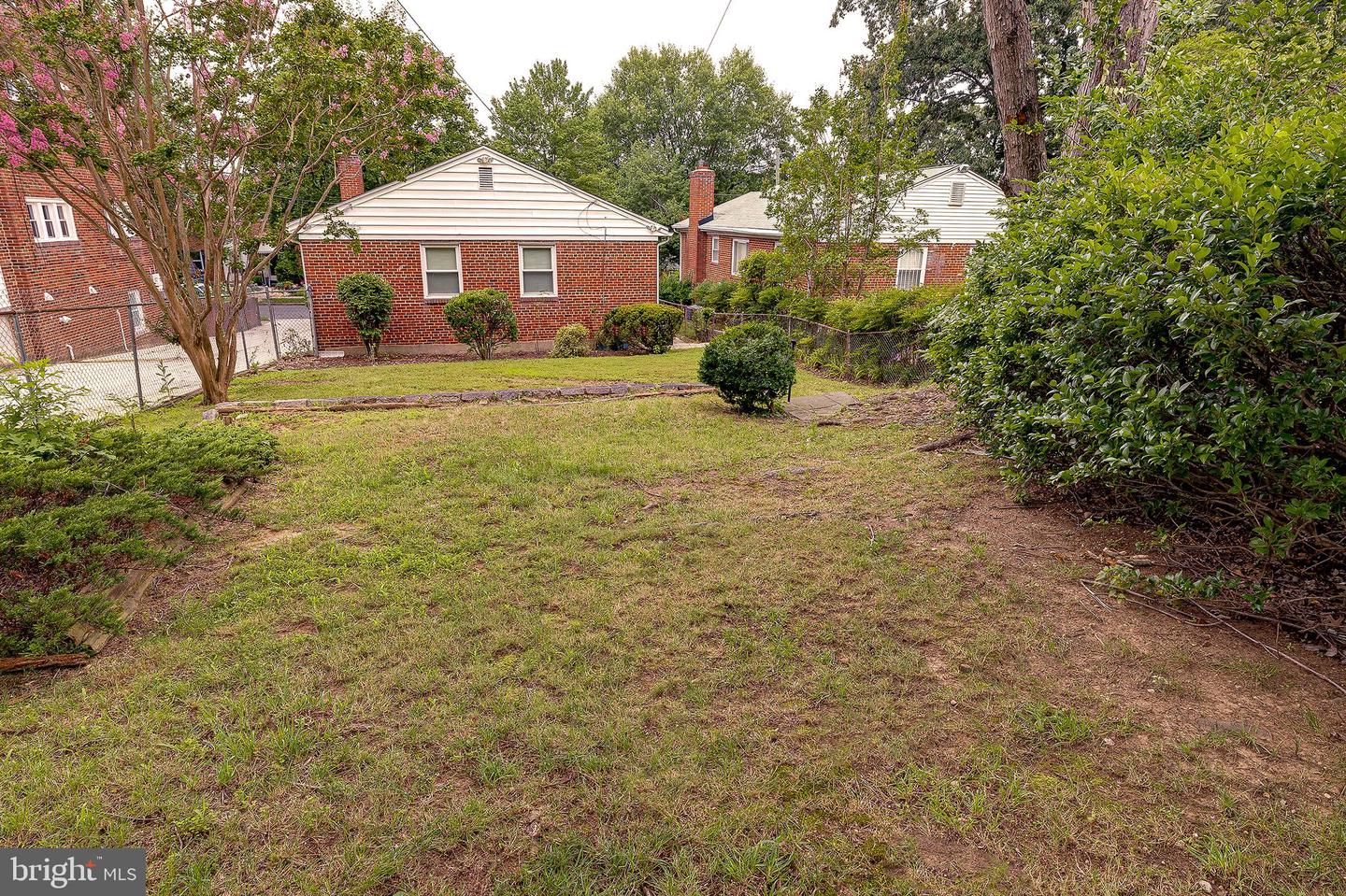 6159 1ST PL NE, WASHINGTON, District Of Columbia 20011, 4 Bedrooms Bedrooms, ,2 BathroomsBathrooms,Residential,For sale,6159 1ST PL NE,DCDC2224548 MLS # DCDC2224548