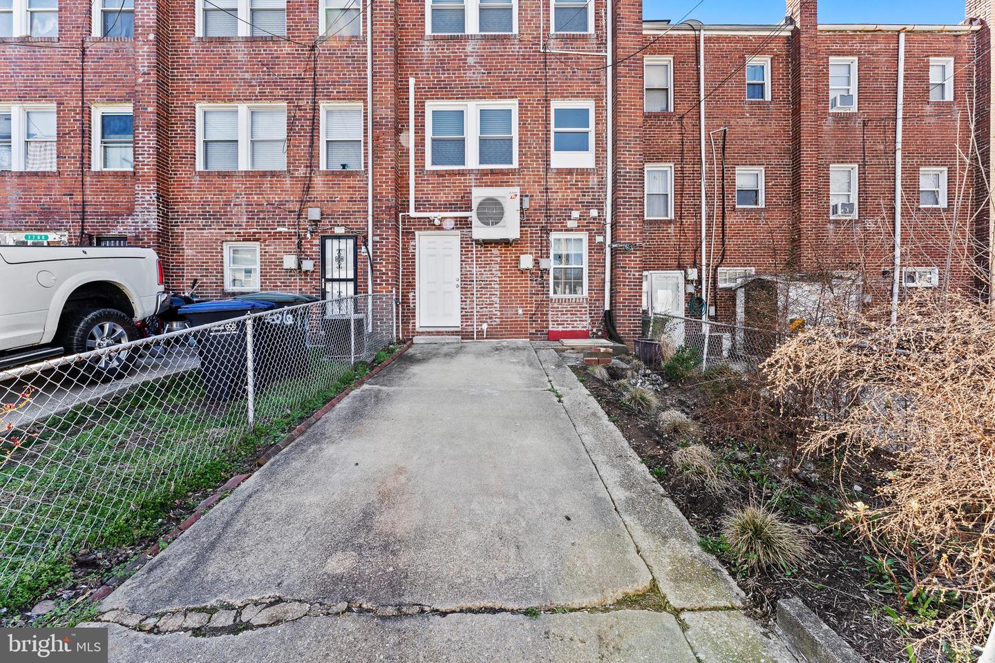 1764 LYMAN PL NE, WASHINGTON, District Of Columbia 20002, 4 Bedrooms Bedrooms, ,2 BathroomsBathrooms,Residential,For sale,1764 LYMAN PL NE,DCDC2224550 MLS # DCDC2224550