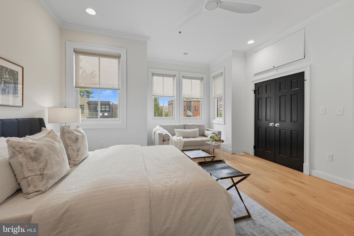 2123 11TH ST NW, WASHINGTON, District Of Columbia 20001, 5 Bedrooms Bedrooms, ,3 BathroomsBathrooms,Residential,For sale,2123 11TH ST NW,DCDC2224570 MLS # DCDC2224570