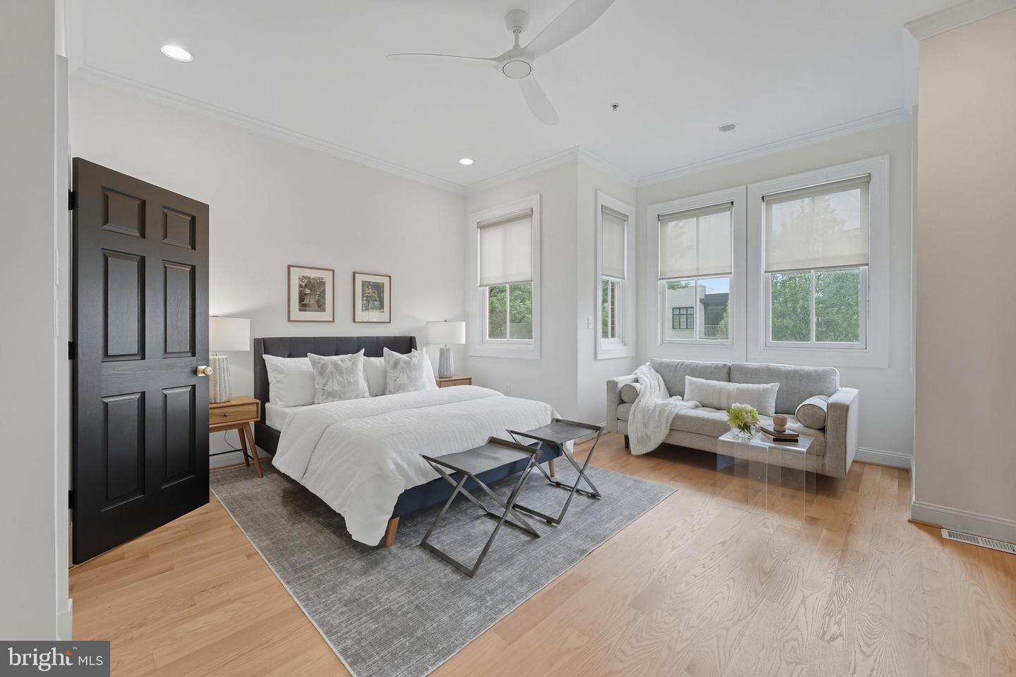 2123 11TH ST NW, WASHINGTON, District Of Columbia 20001, 5 Bedrooms Bedrooms, ,3 BathroomsBathrooms,Residential,For sale,2123 11TH ST NW,DCDC2224570 MLS # DCDC2224570