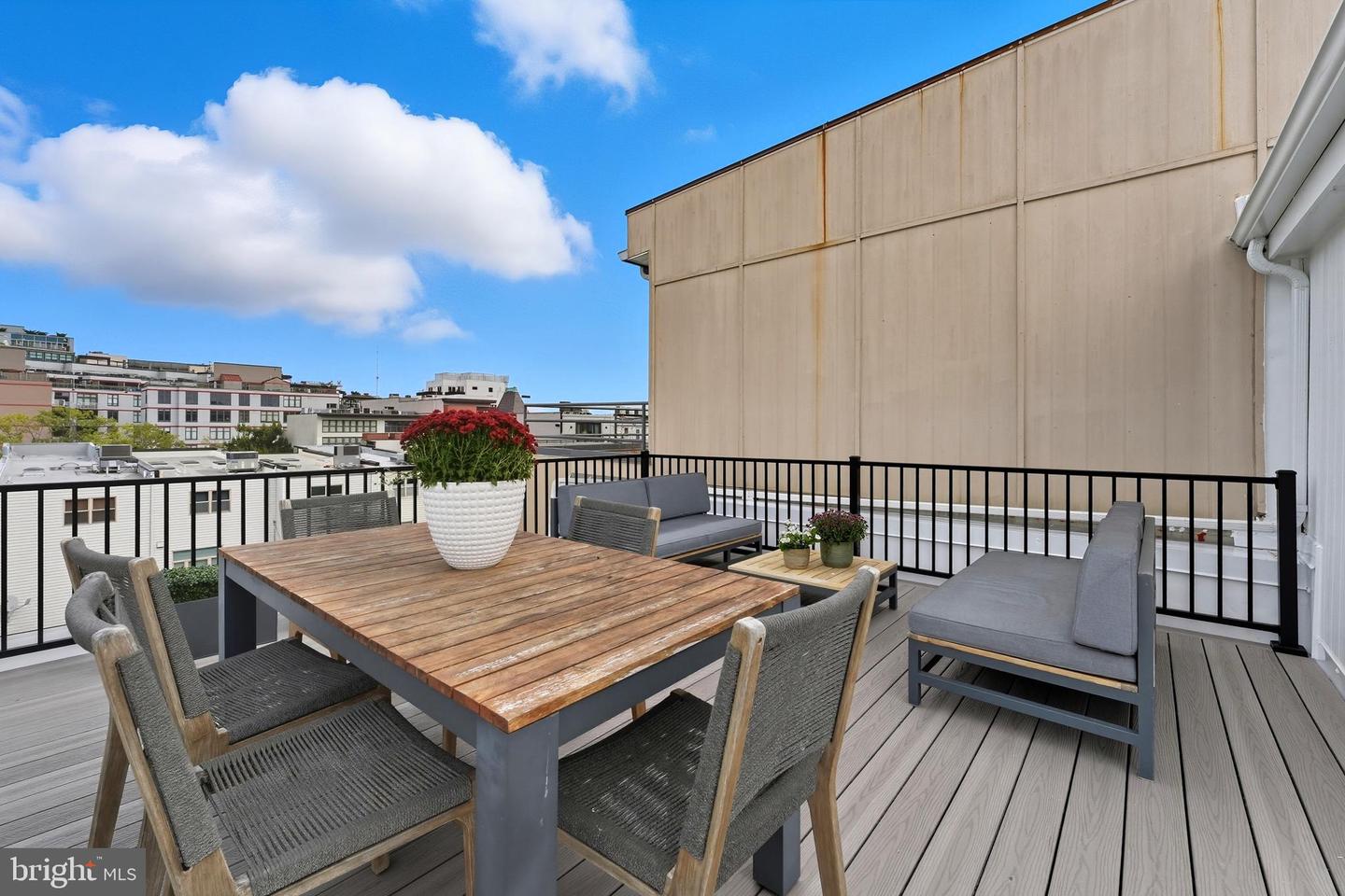 2123 11TH ST NW, WASHINGTON, District Of Columbia 20001, 5 Bedrooms Bedrooms, ,3 BathroomsBathrooms,Residential,For sale,2123 11TH ST NW,DCDC2224570 MLS # DCDC2224570