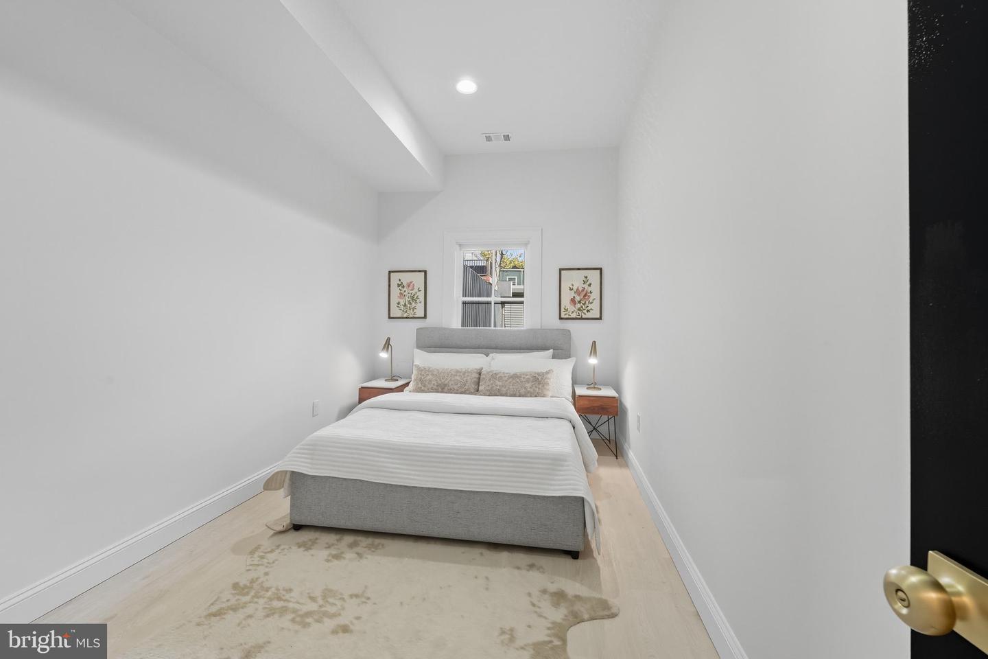 2123 11TH ST NW, WASHINGTON, District Of Columbia 20001, 5 Bedrooms Bedrooms, ,3 BathroomsBathrooms,Residential,For sale,2123 11TH ST NW,DCDC2224570 MLS # DCDC2224570