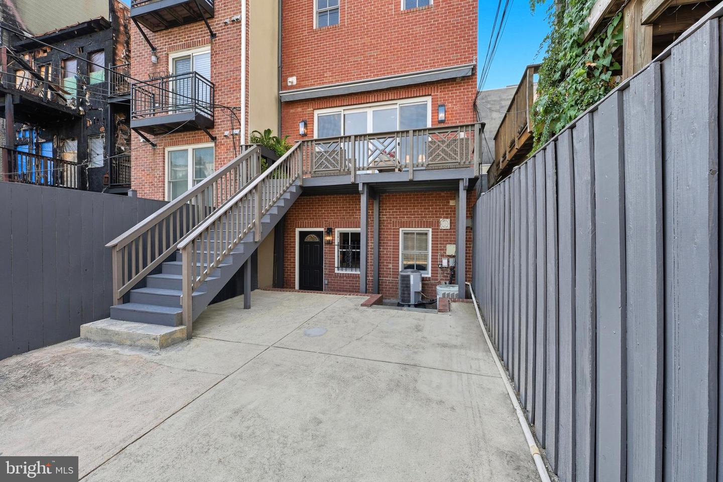 2123 11TH ST NW, WASHINGTON, District Of Columbia 20001, 5 Bedrooms Bedrooms, ,3 BathroomsBathrooms,Residential,For sale,2123 11TH ST NW,DCDC2224570 MLS # DCDC2224570