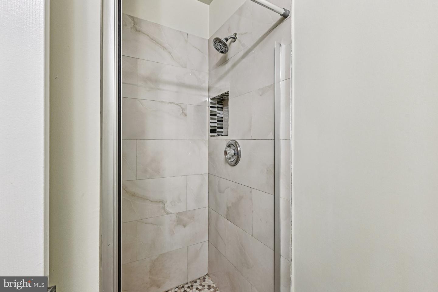 5814 LARPIN LN, ALEXANDRIA, Virginia 22310, 4 Bedrooms Bedrooms, ,3 BathroomsBathrooms,Residential,For sale,5814 LARPIN LN,VAFX2269680 MLS # VAFX2269680