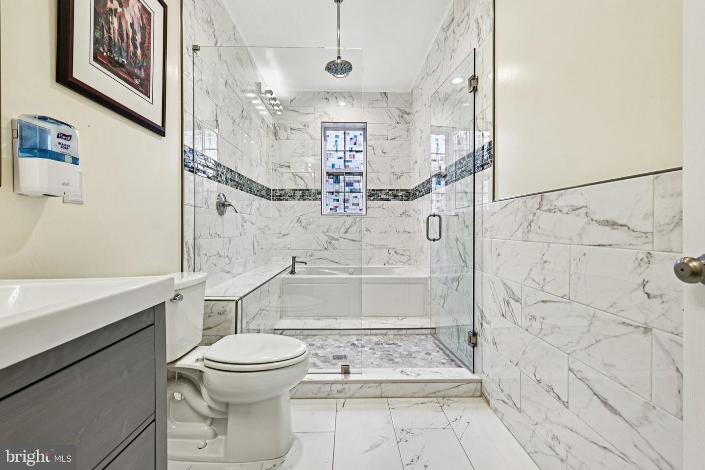 5814 LARPIN LN, ALEXANDRIA, Virginia 22310, 4 Bedrooms Bedrooms, ,3 BathroomsBathrooms,Residential,For sale,5814 LARPIN LN,VAFX2269680 MLS # VAFX2269680