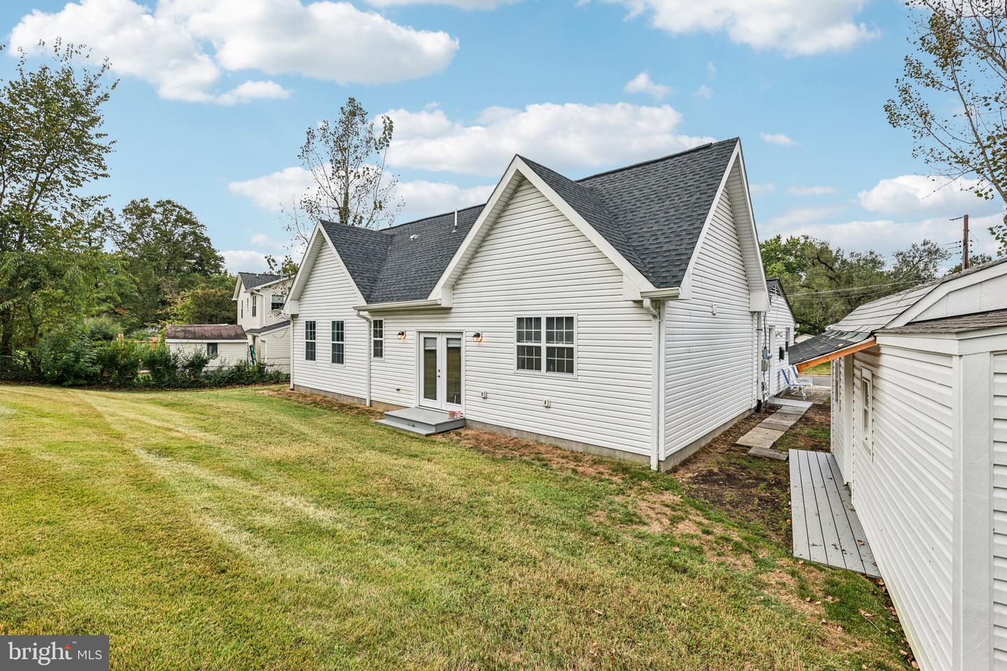 5814 LARPIN LN, ALEXANDRIA, Virginia 22310, 4 Bedrooms Bedrooms, ,3 BathroomsBathrooms,Residential,For sale,5814 LARPIN LN,VAFX2269680 MLS # VAFX2269680