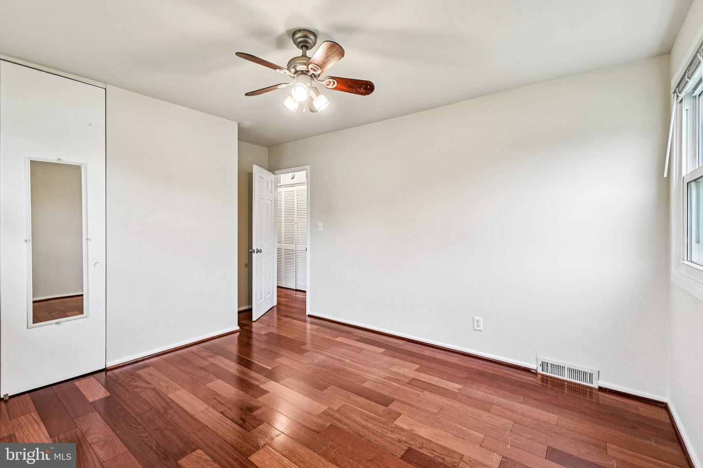5814 LARPIN LN, ALEXANDRIA, Virginia 22310, 4 Bedrooms Bedrooms, ,3 BathroomsBathrooms,Residential,For sale,5814 LARPIN LN,VAFX2269680 MLS # VAFX2269680