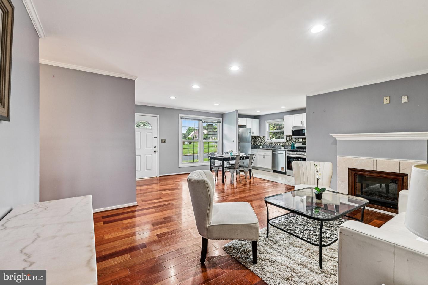 5814 LARPIN LN, ALEXANDRIA, Virginia 22310, 4 Bedrooms Bedrooms, ,3 BathroomsBathrooms,Residential,For sale,5814 LARPIN LN,VAFX2269680 MLS # VAFX2269680