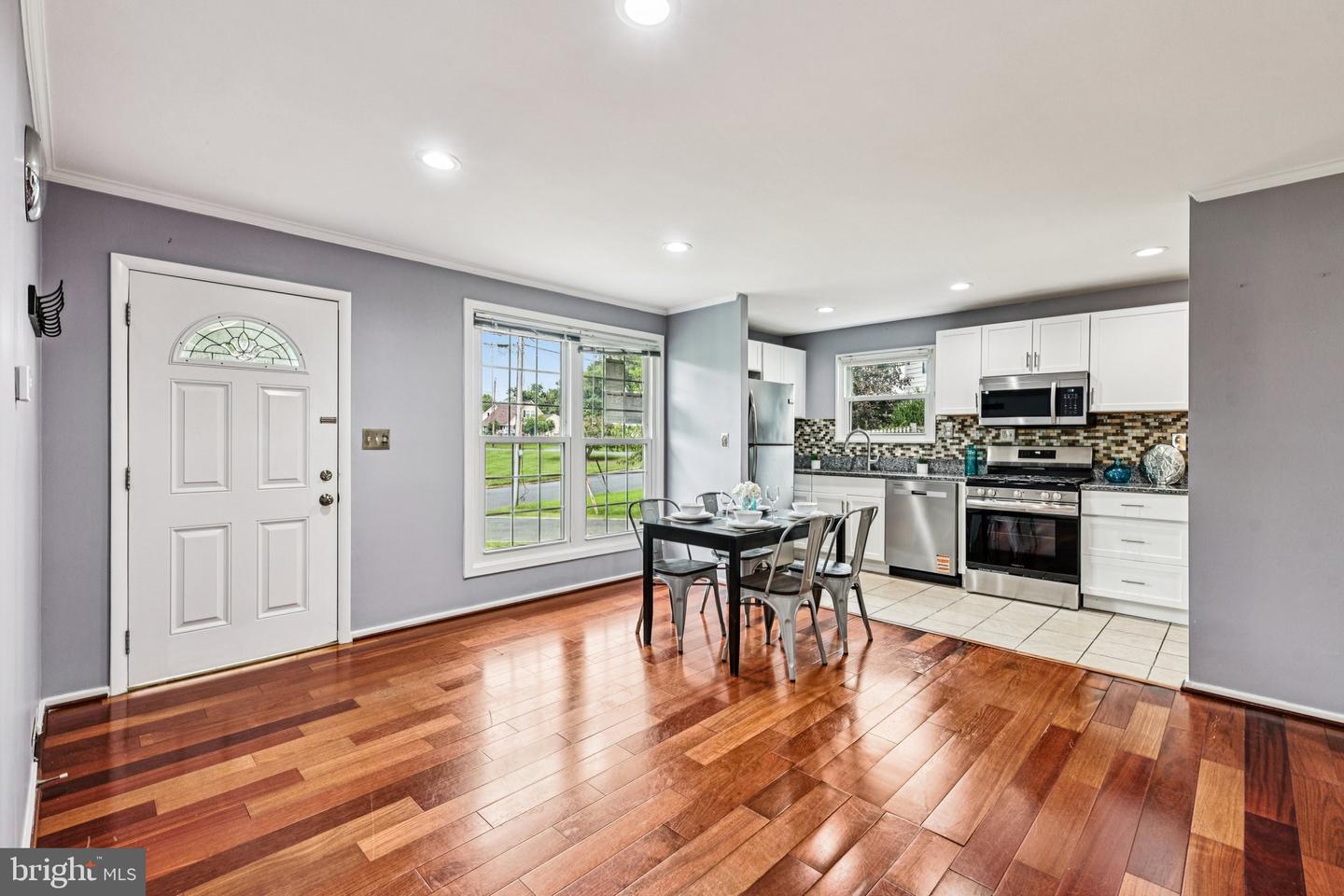 5814 LARPIN LN, ALEXANDRIA, Virginia 22310, 4 Bedrooms Bedrooms, ,3 BathroomsBathrooms,Residential,For sale,5814 LARPIN LN,VAFX2269680 MLS # VAFX2269680