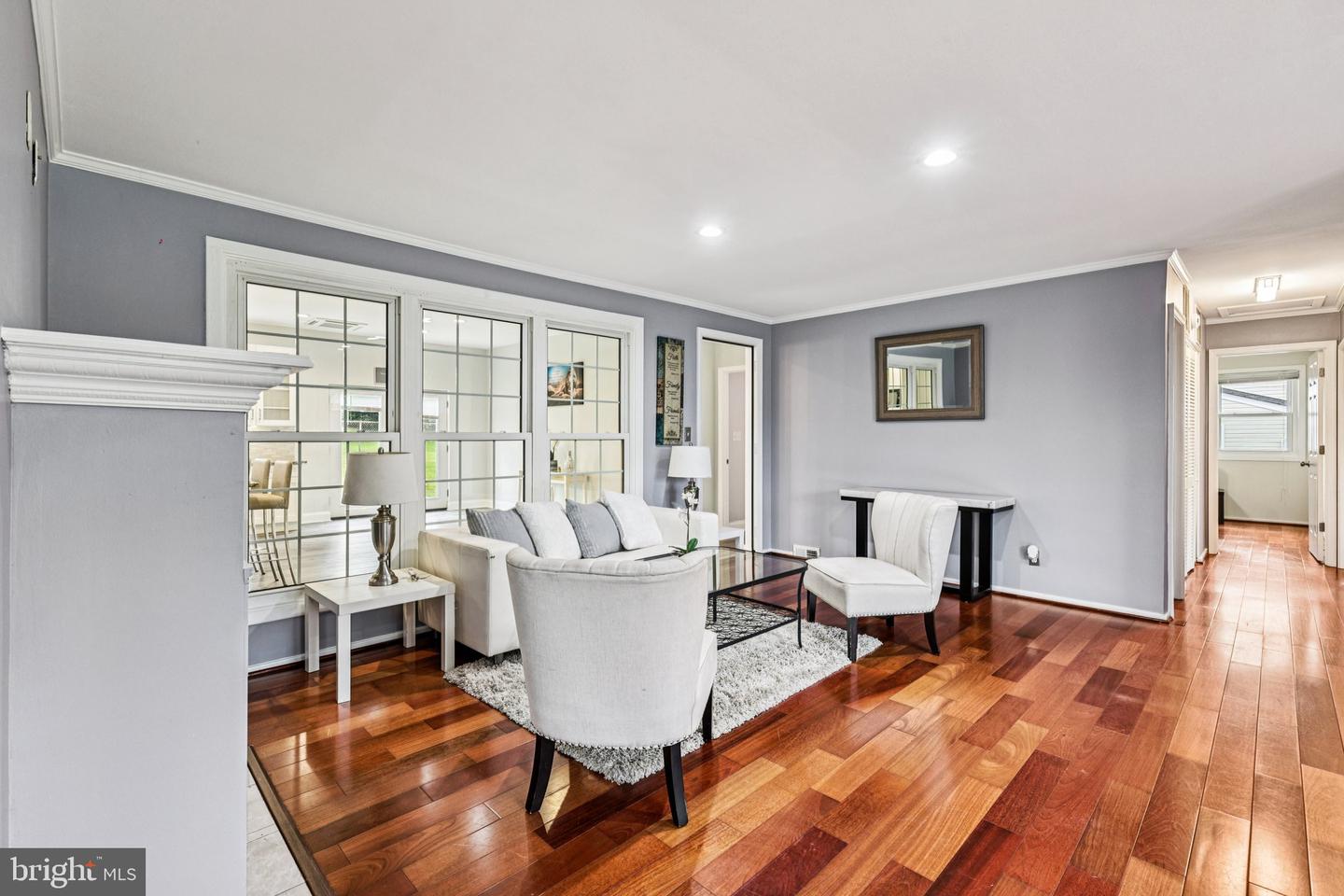 5814 LARPIN LN, ALEXANDRIA, Virginia 22310, 4 Bedrooms Bedrooms, ,3 BathroomsBathrooms,Residential,For sale,5814 LARPIN LN,VAFX2269680 MLS # VAFX2269680