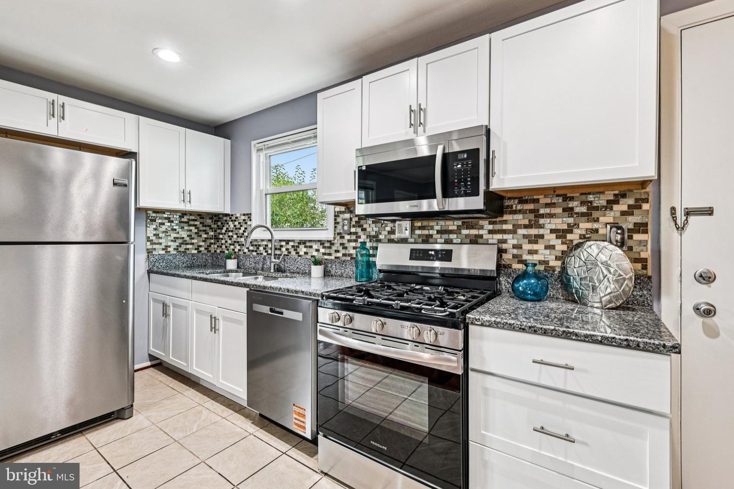 5814 LARPIN LN, ALEXANDRIA, Virginia 22310, 4 Bedrooms Bedrooms, ,3 BathroomsBathrooms,Residential,For sale,5814 LARPIN LN,VAFX2269680 MLS # VAFX2269680