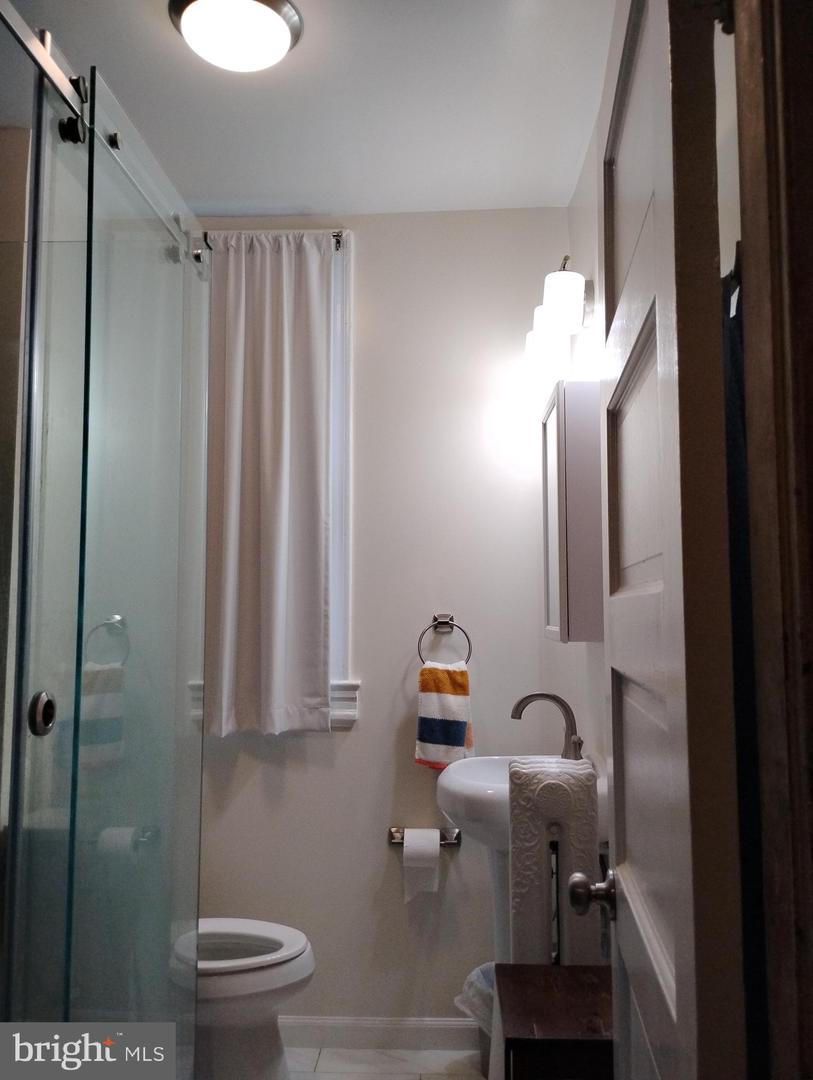 158 W ST NW, WASHINGTON, District Of Columbia 20001, 3 Bedrooms Bedrooms, 5 Rooms Rooms,2 BathroomsBathrooms,Residential,For sale,158 W ST NW,DCDC2224622 MLS # DCDC2224622