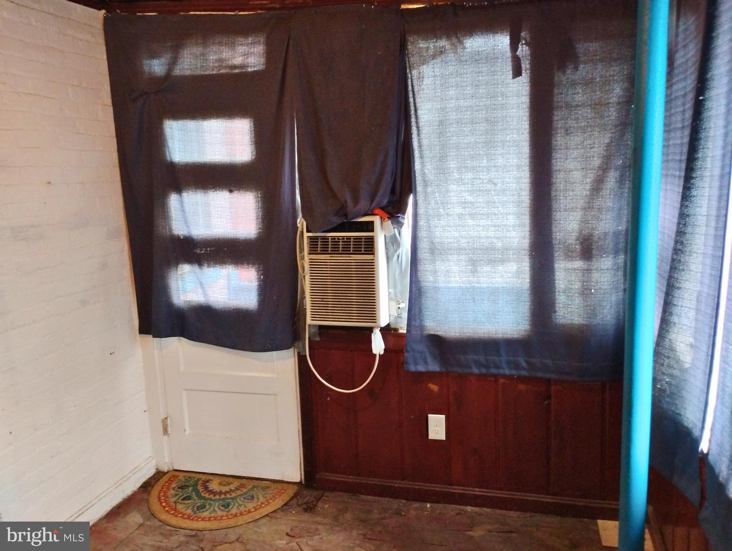 158 W ST NW, WASHINGTON, District Of Columbia 20001, 3 Bedrooms Bedrooms, 5 Rooms Rooms,2 BathroomsBathrooms,Residential,For sale,158 W ST NW,DCDC2224622 MLS # DCDC2224622