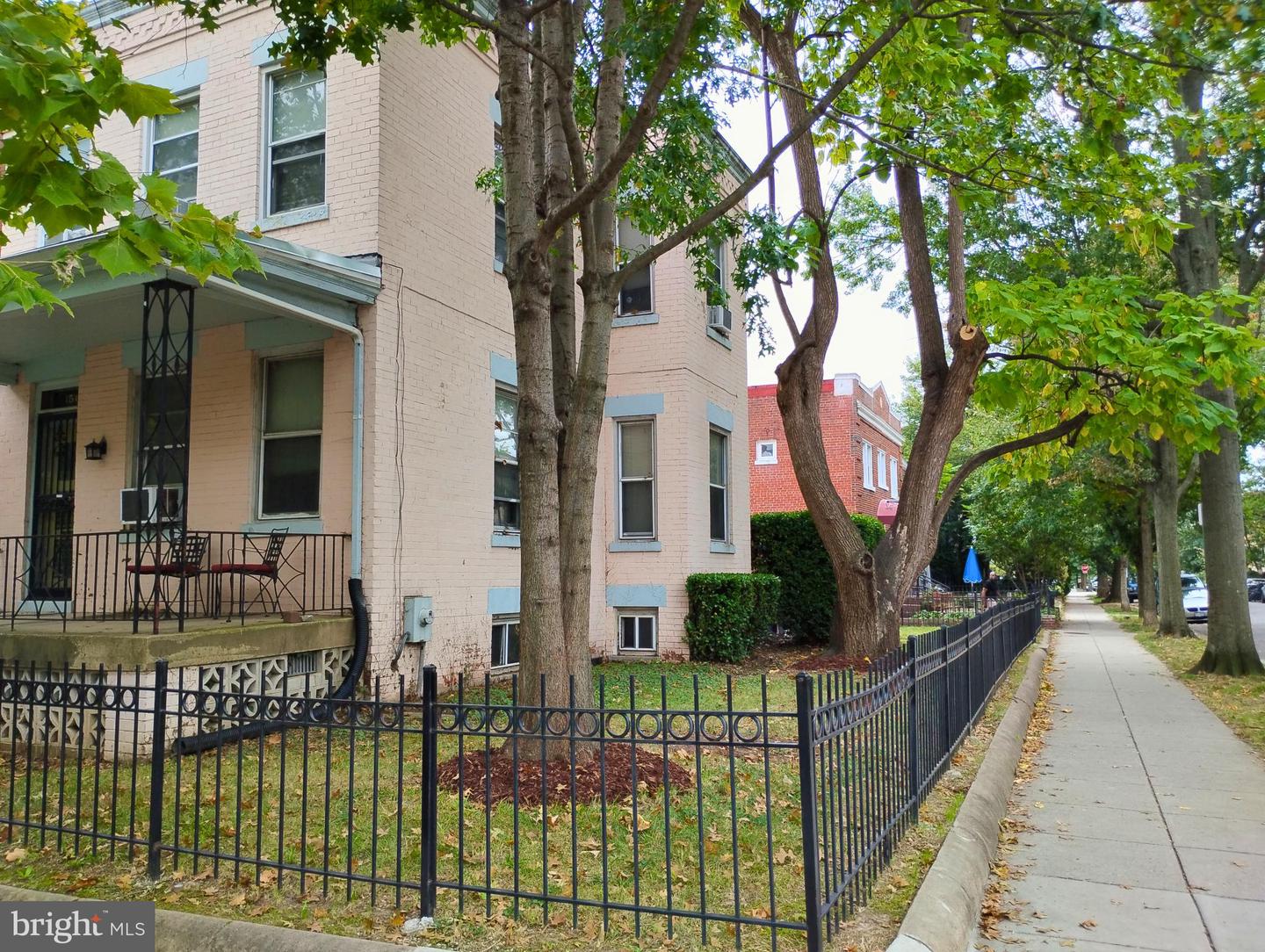 158 W ST NW, WASHINGTON, District Of Columbia 20001, 3 Bedrooms Bedrooms, 5 Rooms Rooms,2 BathroomsBathrooms,Residential,For sale,158 W ST NW,DCDC2224622 MLS # DCDC2224622