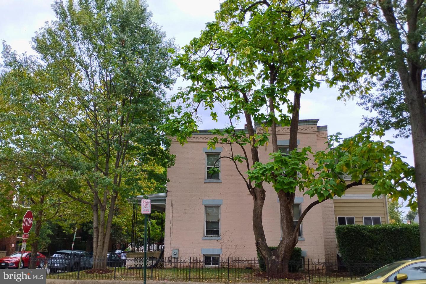 158 W ST NW, WASHINGTON, District Of Columbia 20001, 3 Bedrooms Bedrooms, 5 Rooms Rooms,2 BathroomsBathrooms,Residential,For sale,158 W ST NW,DCDC2224622 MLS # DCDC2224622