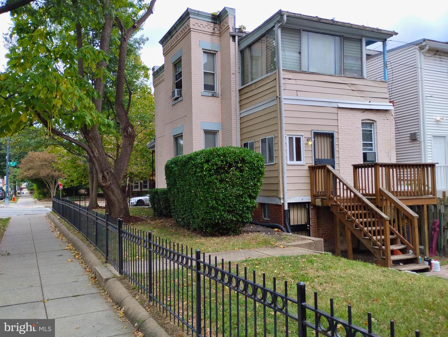 158 W ST NW, WASHINGTON, District Of Columbia 20001, 3 Bedrooms Bedrooms, 5 Rooms Rooms,2 BathroomsBathrooms,Residential,For sale,158 W ST NW,DCDC2224622 MLS # DCDC2224622