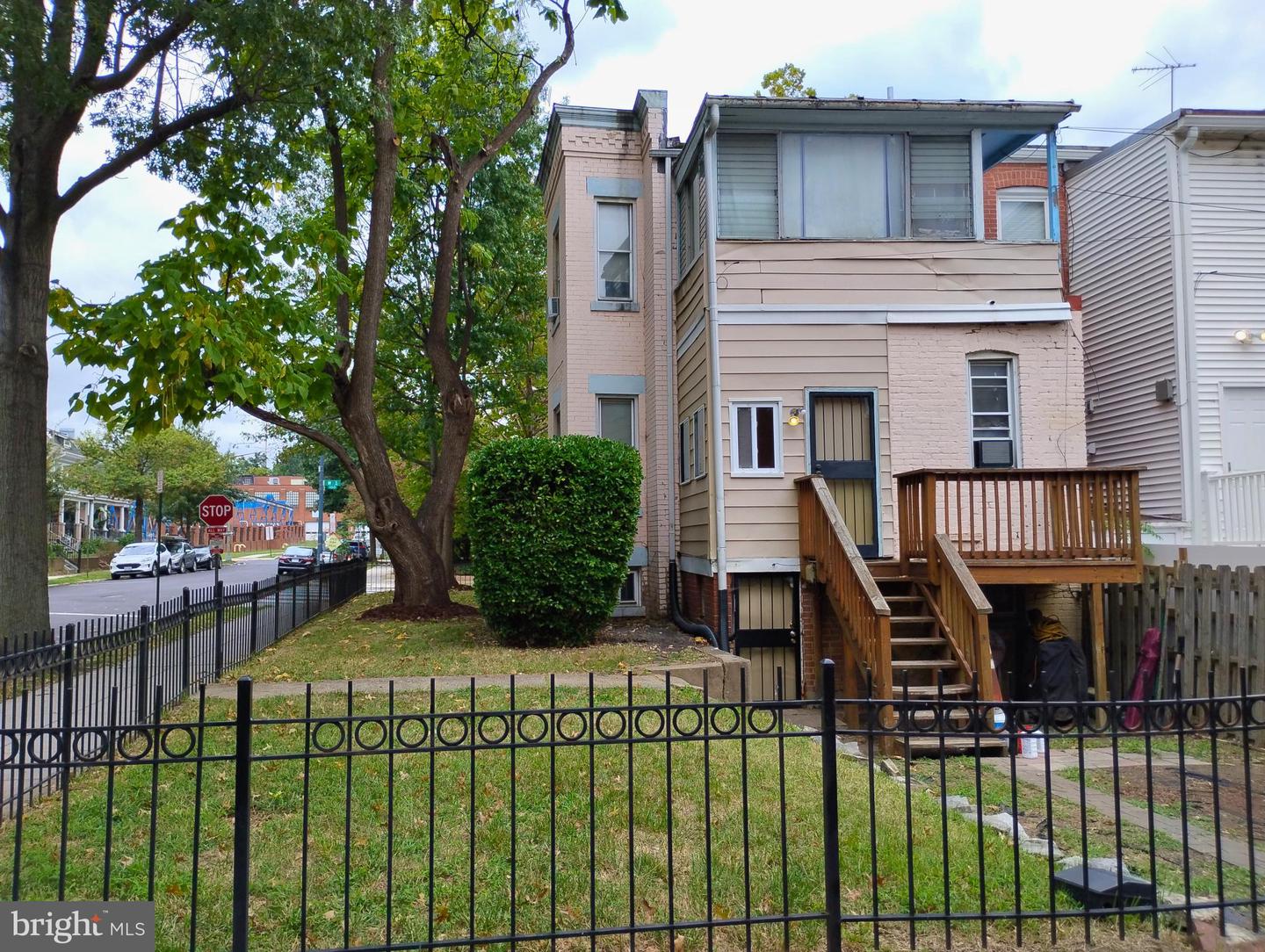 158 W ST NW, WASHINGTON, District Of Columbia 20001, 3 Bedrooms Bedrooms, 5 Rooms Rooms,2 BathroomsBathrooms,Residential,For sale,158 W ST NW,DCDC2224622 MLS # DCDC2224622