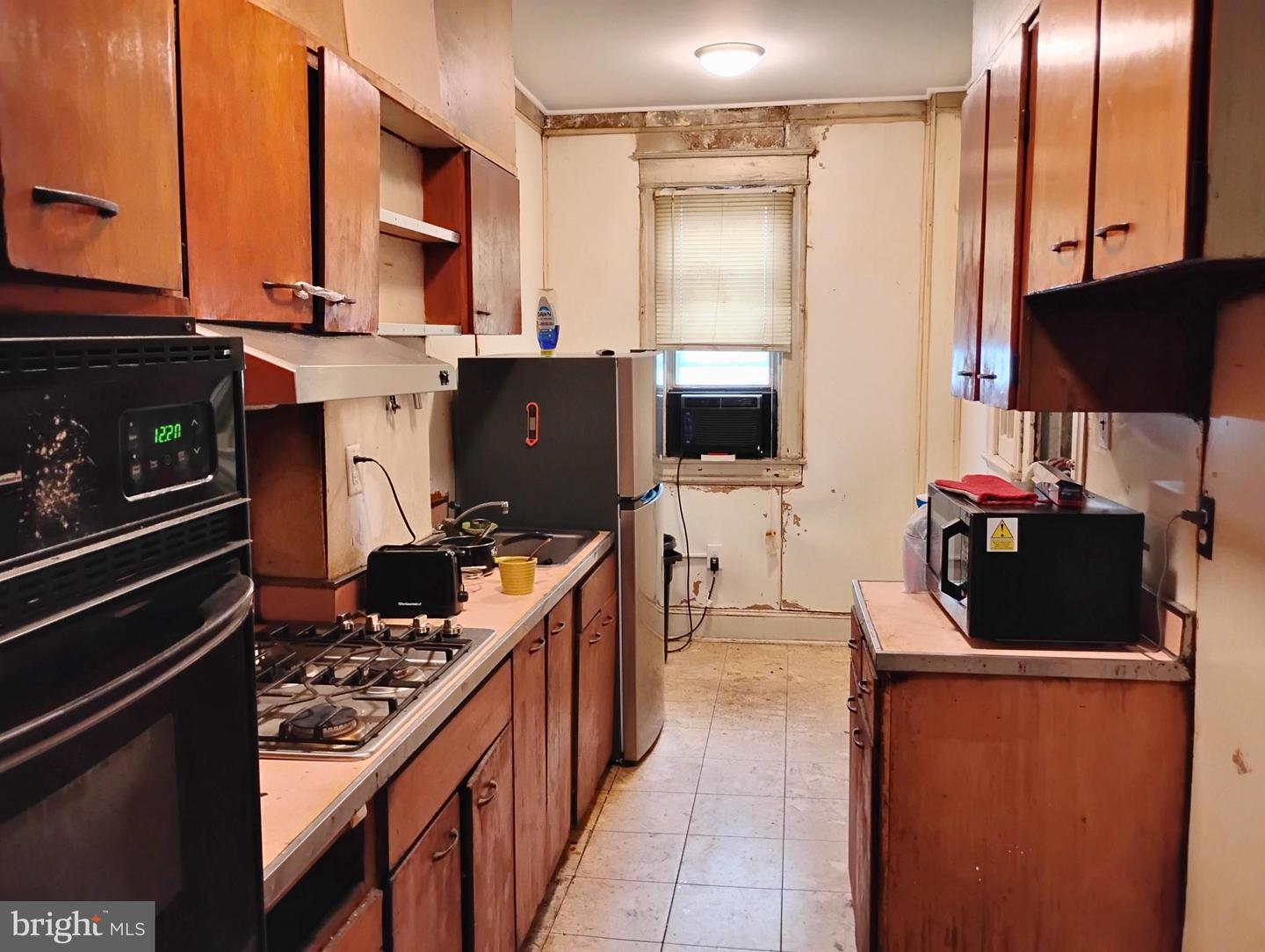 158 W ST NW, WASHINGTON, District Of Columbia 20001, 3 Bedrooms Bedrooms, 5 Rooms Rooms,2 BathroomsBathrooms,Residential,For sale,158 W ST NW,DCDC2224622 MLS # DCDC2224622